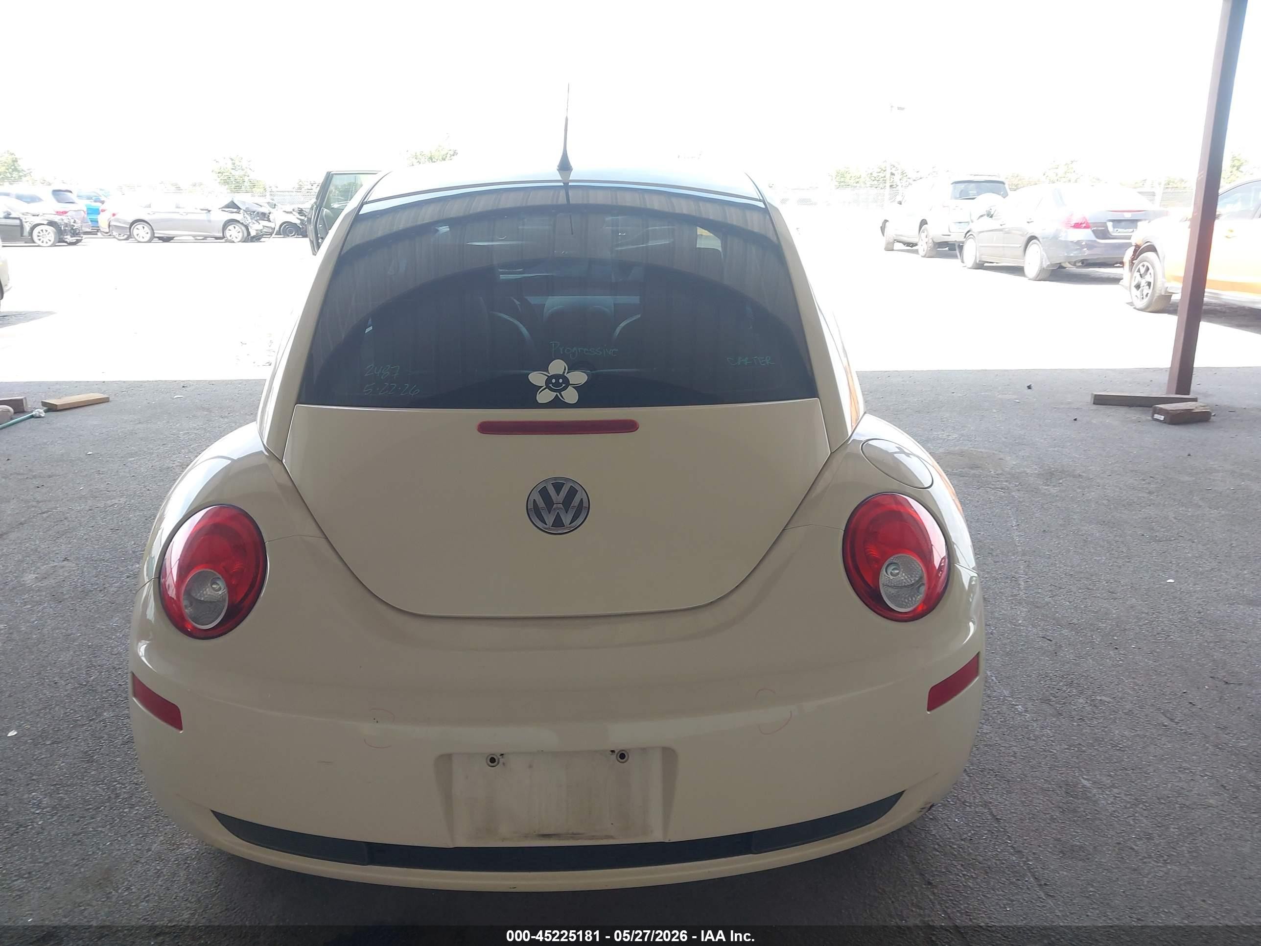 2006 Volkswagen New Beetle 2.5/2.5 (a6) Beige vin: 3VWRW31C56M409999