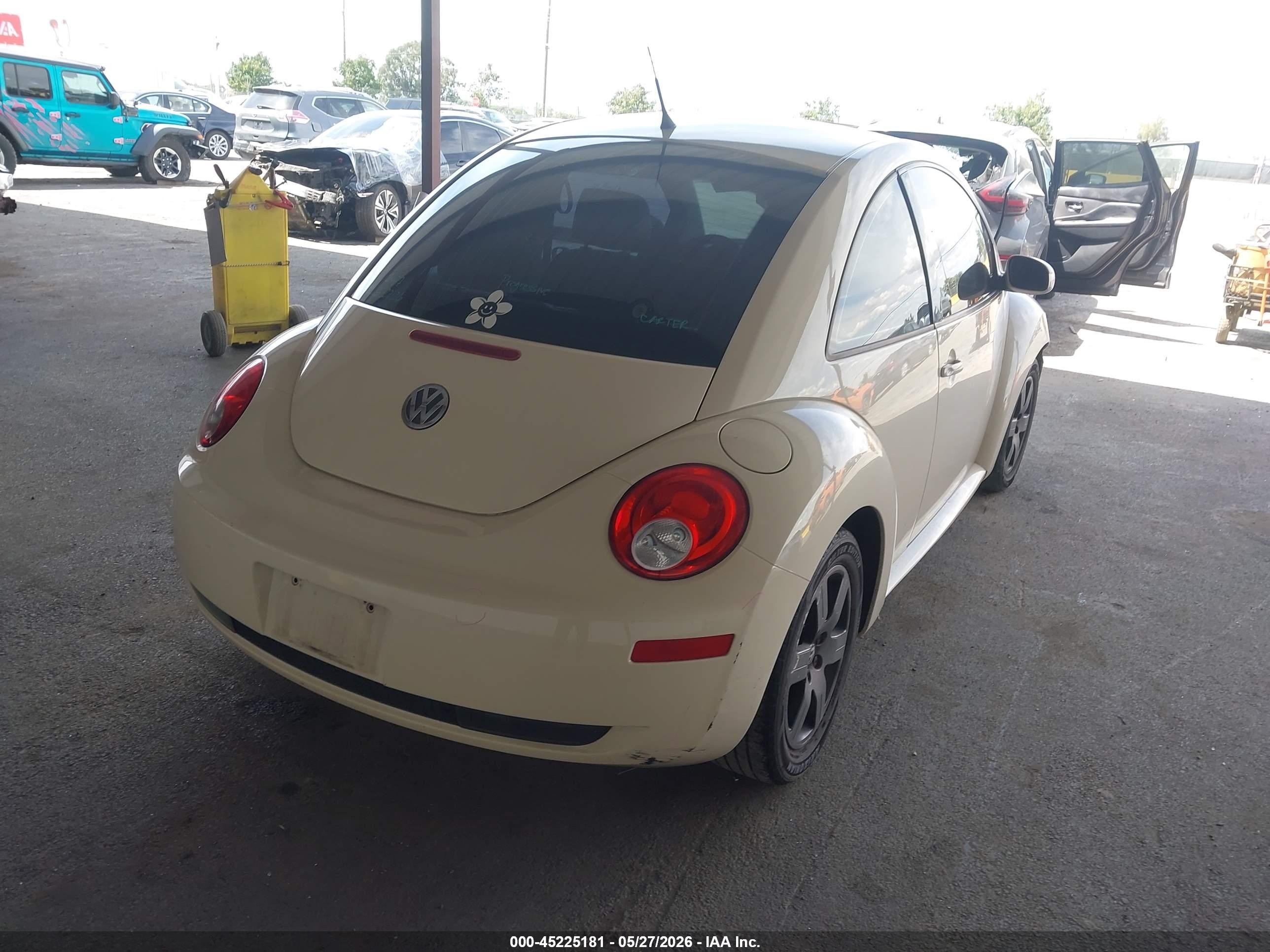 2006 Volkswagen New Beetle 2.5/2.5 (a6) Beige vin: 3VWRW31C56M409999