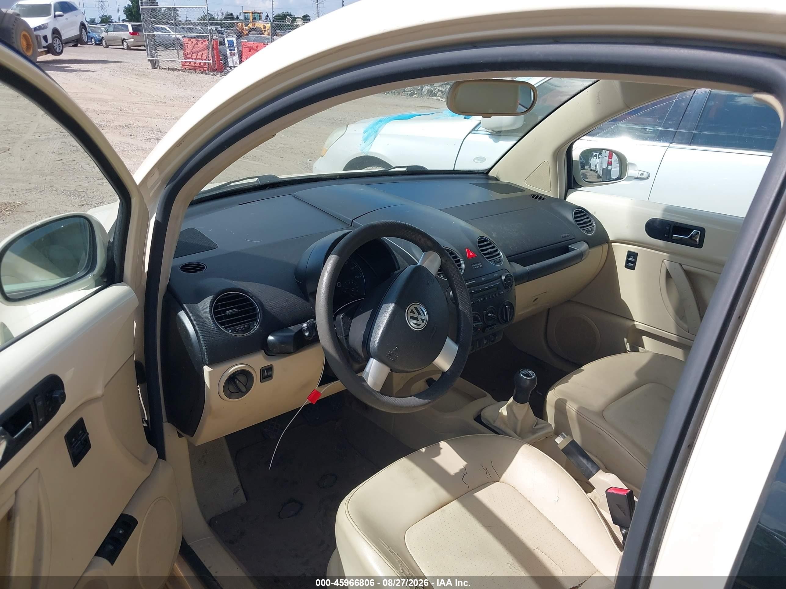 2006 Volkswagen New Beetle 2.5 Gold vin: 3VWRW31C66M415147