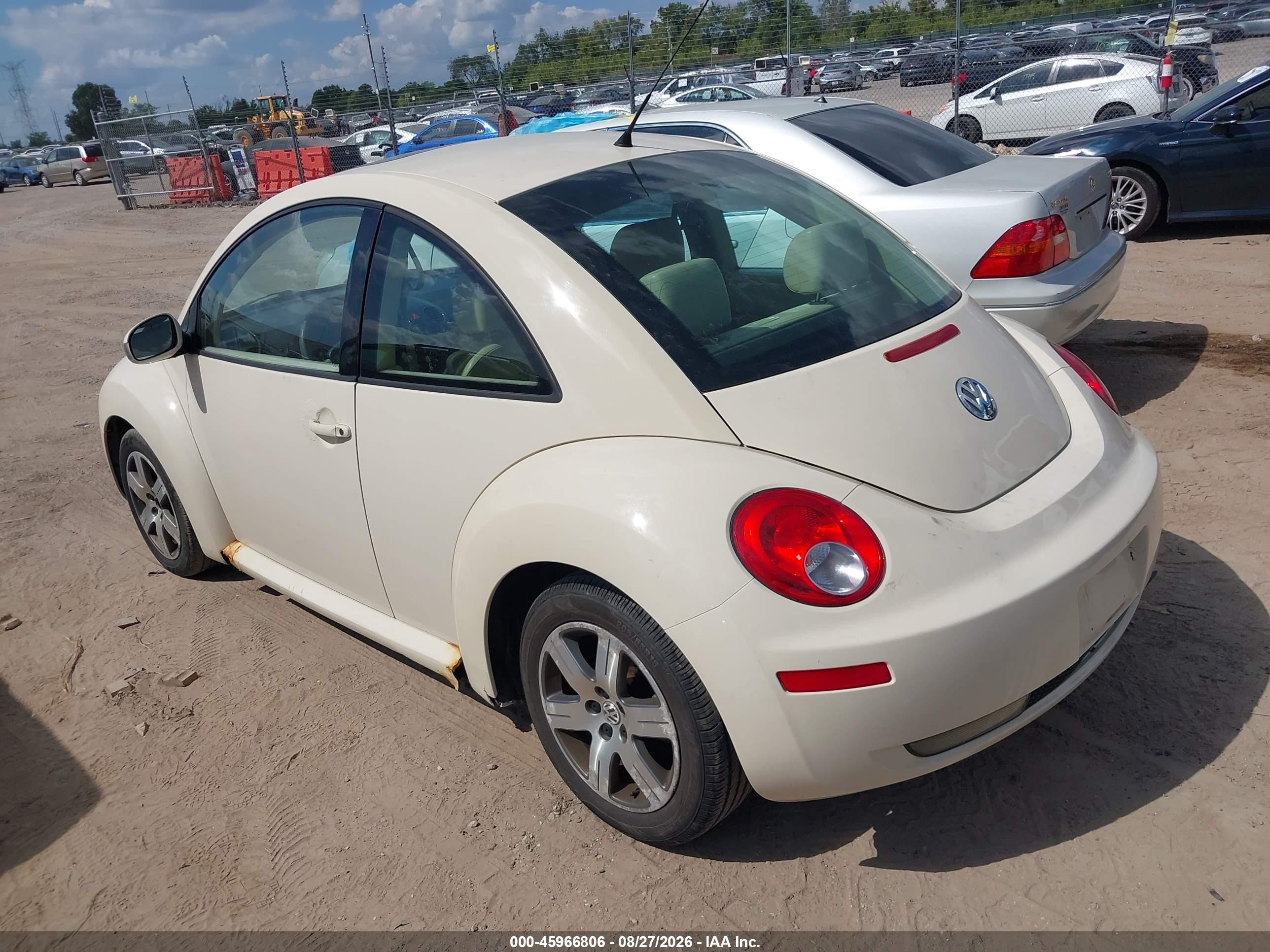 2006 Volkswagen New Beetle 2.5 Gold vin: 3VWRW31C66M415147