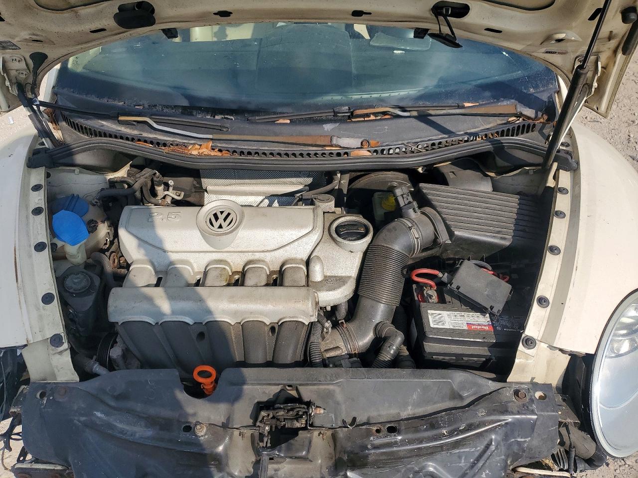 2008 Volkswagen New Beetle S Бежевый vin: 3VWRW31C68M501030