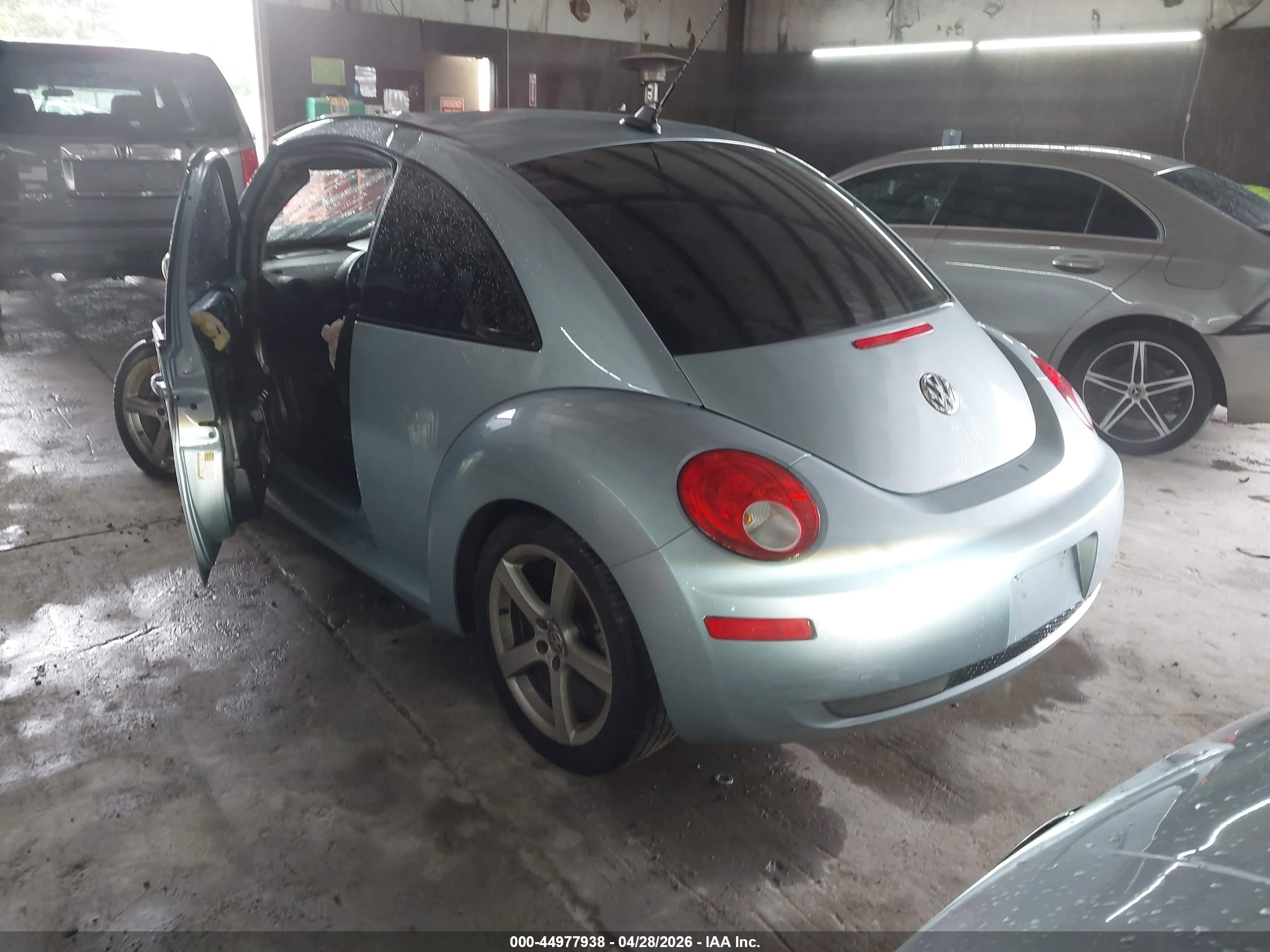 2009 Volkswagen New Beetle 2.5l Light Blue vin: 3VWRW31C69M506293