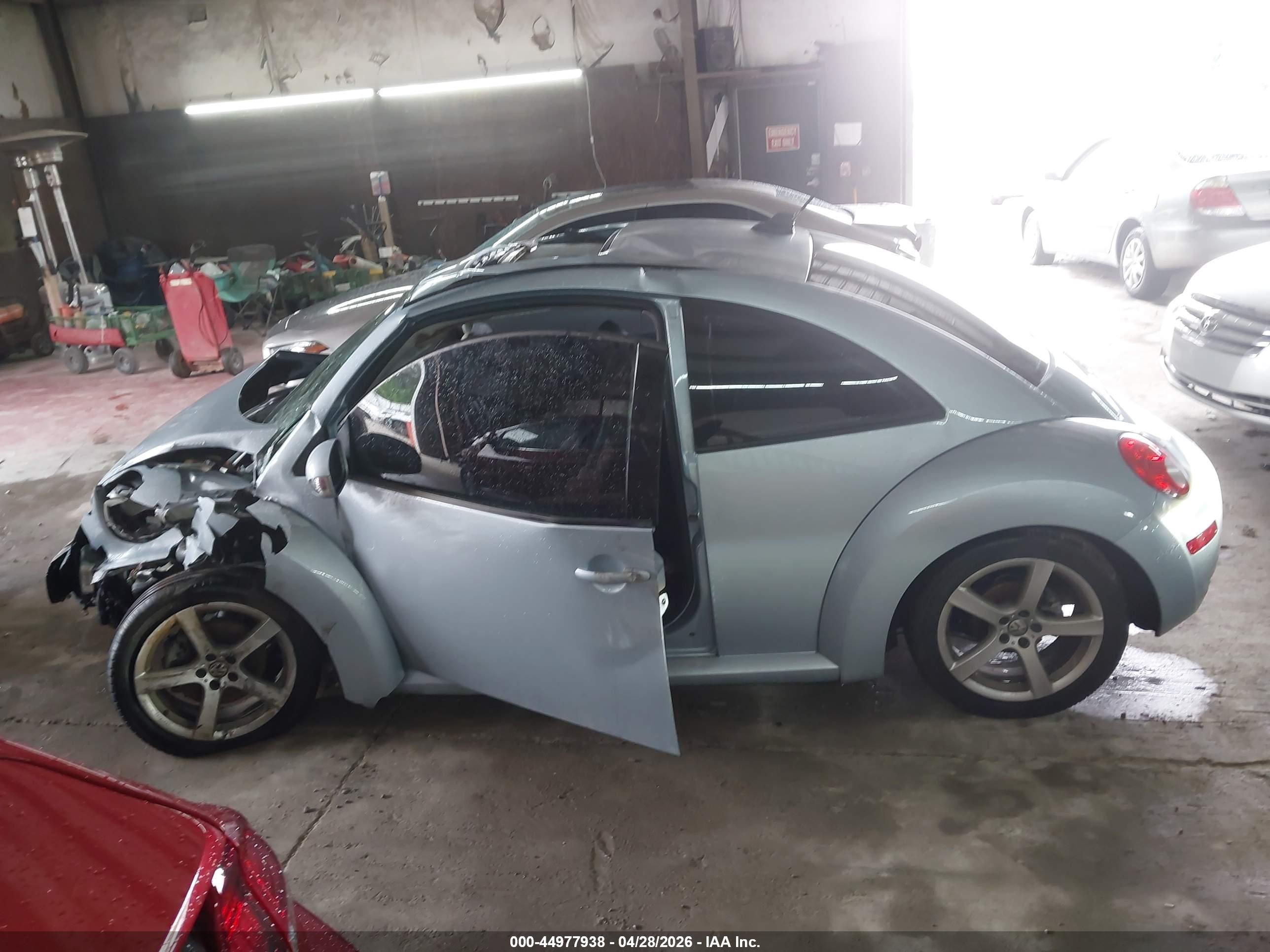 2009 Volkswagen New Beetle 2.5l Light Blue vin: 3VWRW31C69M506293