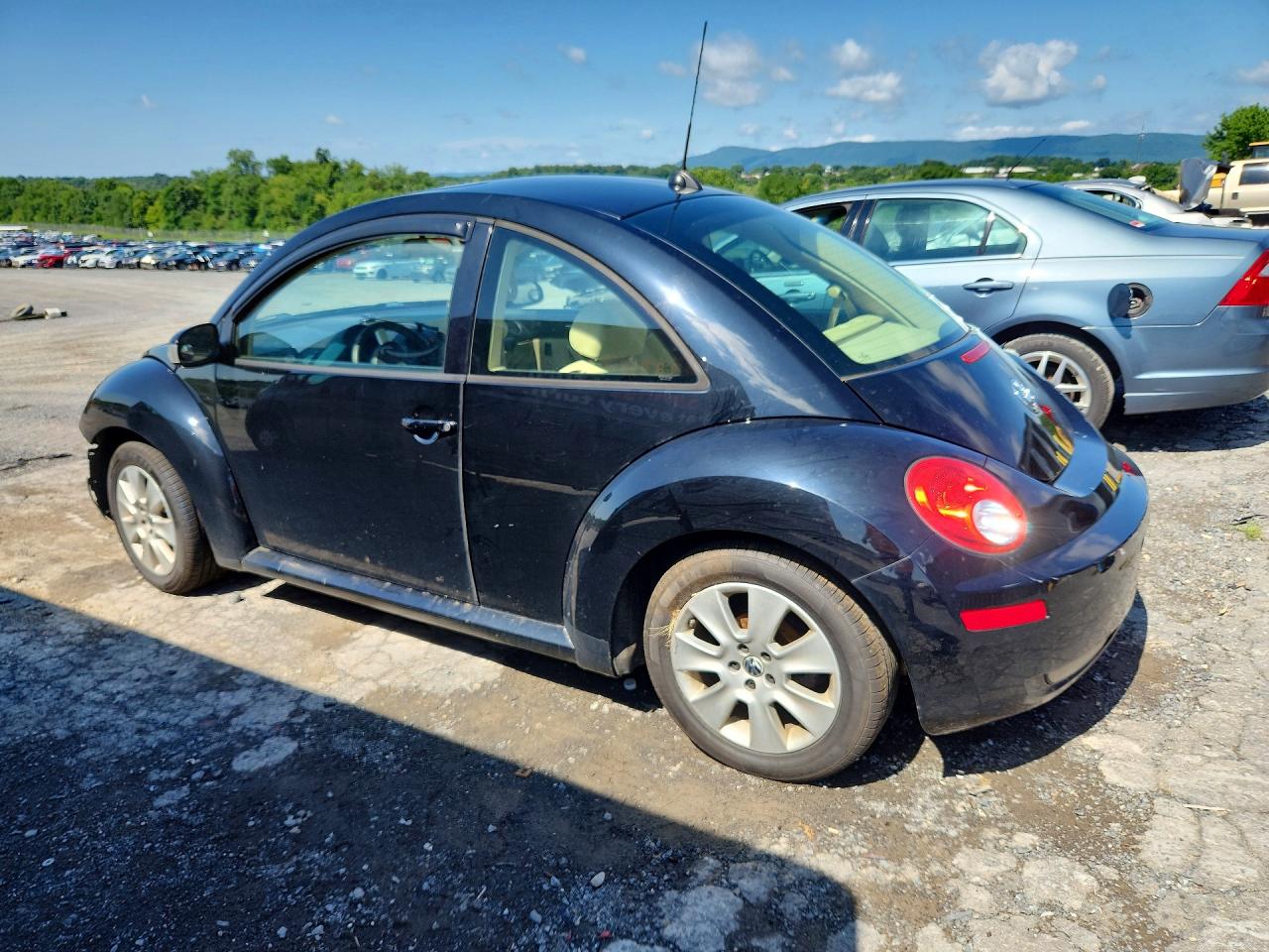 2008 Volkswagen New Beetle S Black vin: 3VWRW31C78M525644