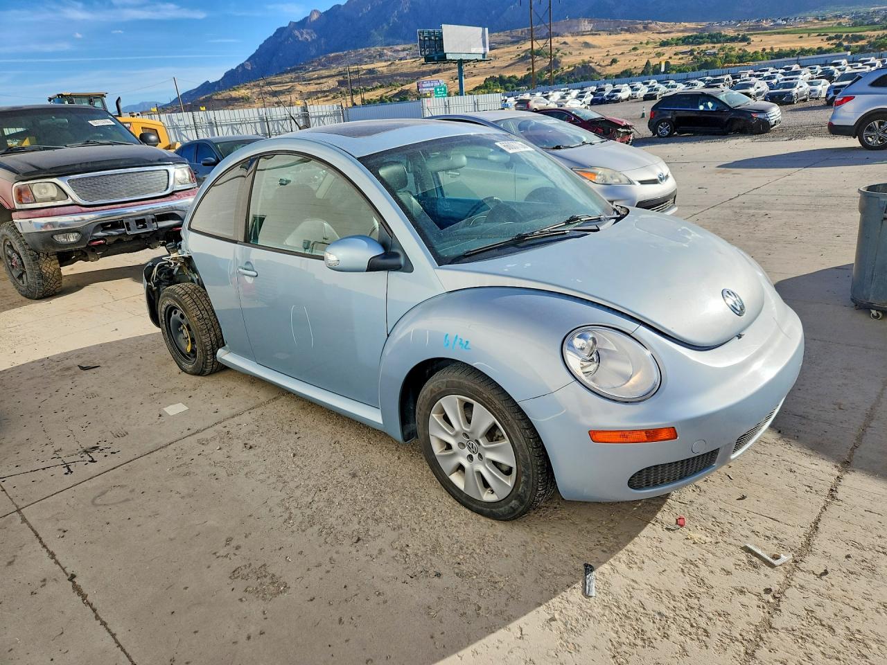 2009 Volkswagen New Beetle S Blue vin: 3VWRW31C79M504634