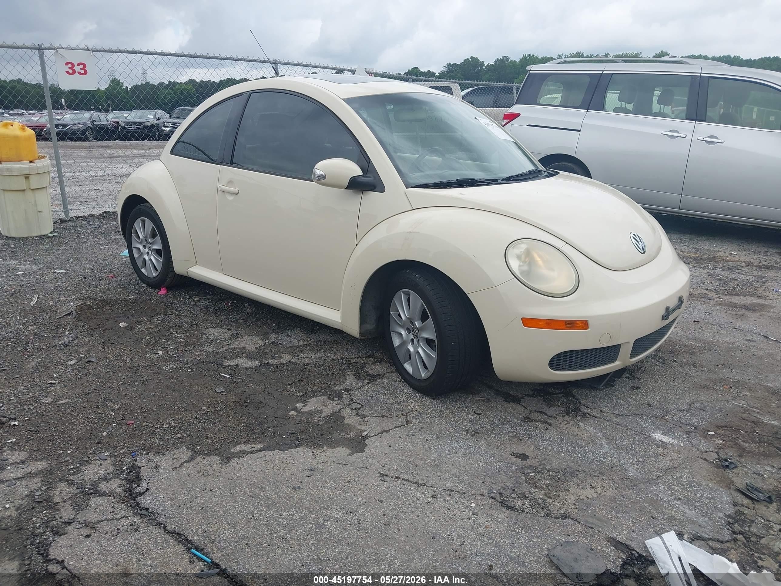 2009 Volkswagen New Beetle 2.5l Tan vin: 3VWRW31C79M517612