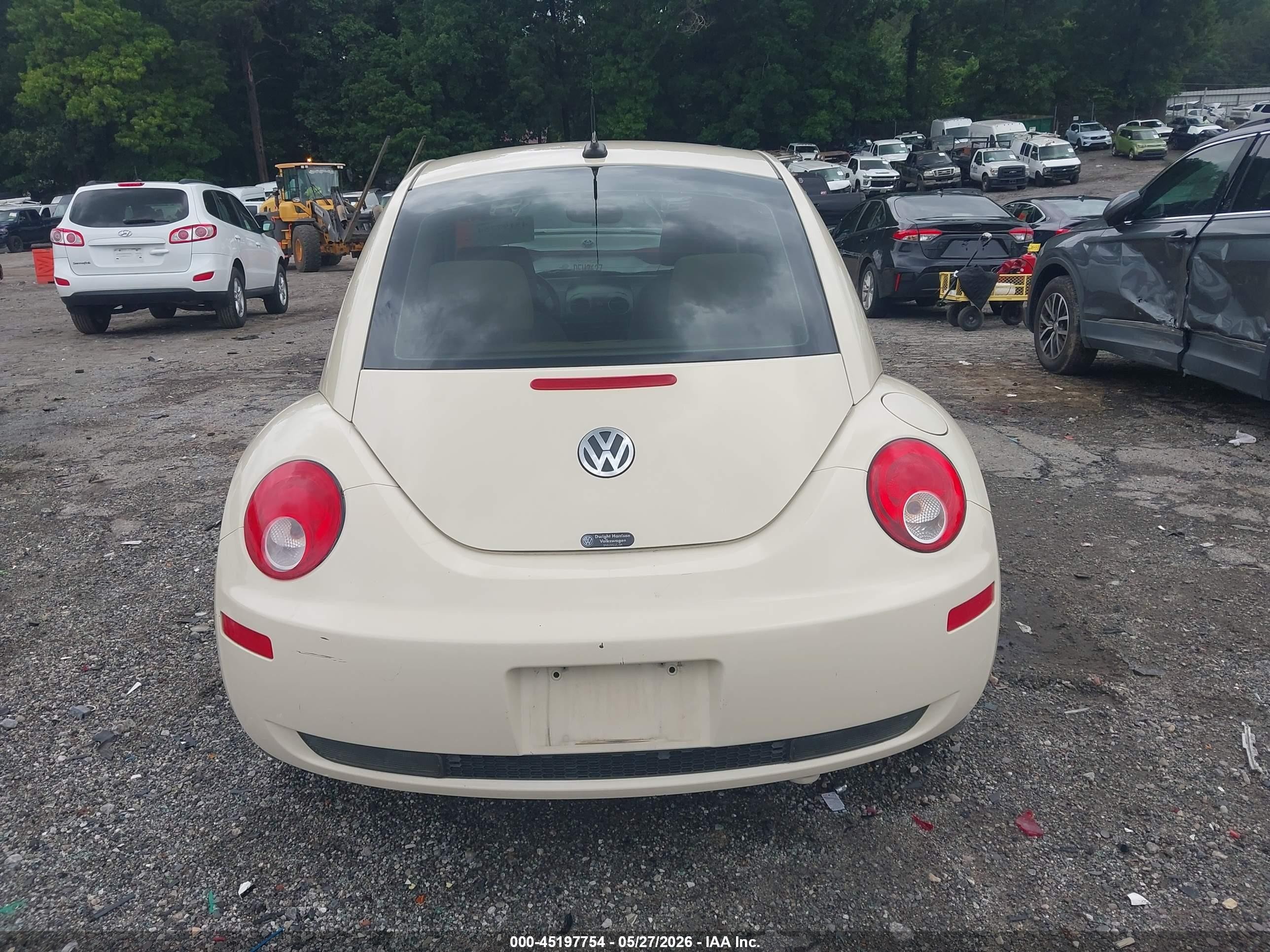 2009 Volkswagen New Beetle 2.5l Tan vin: 3VWRW31C79M517612