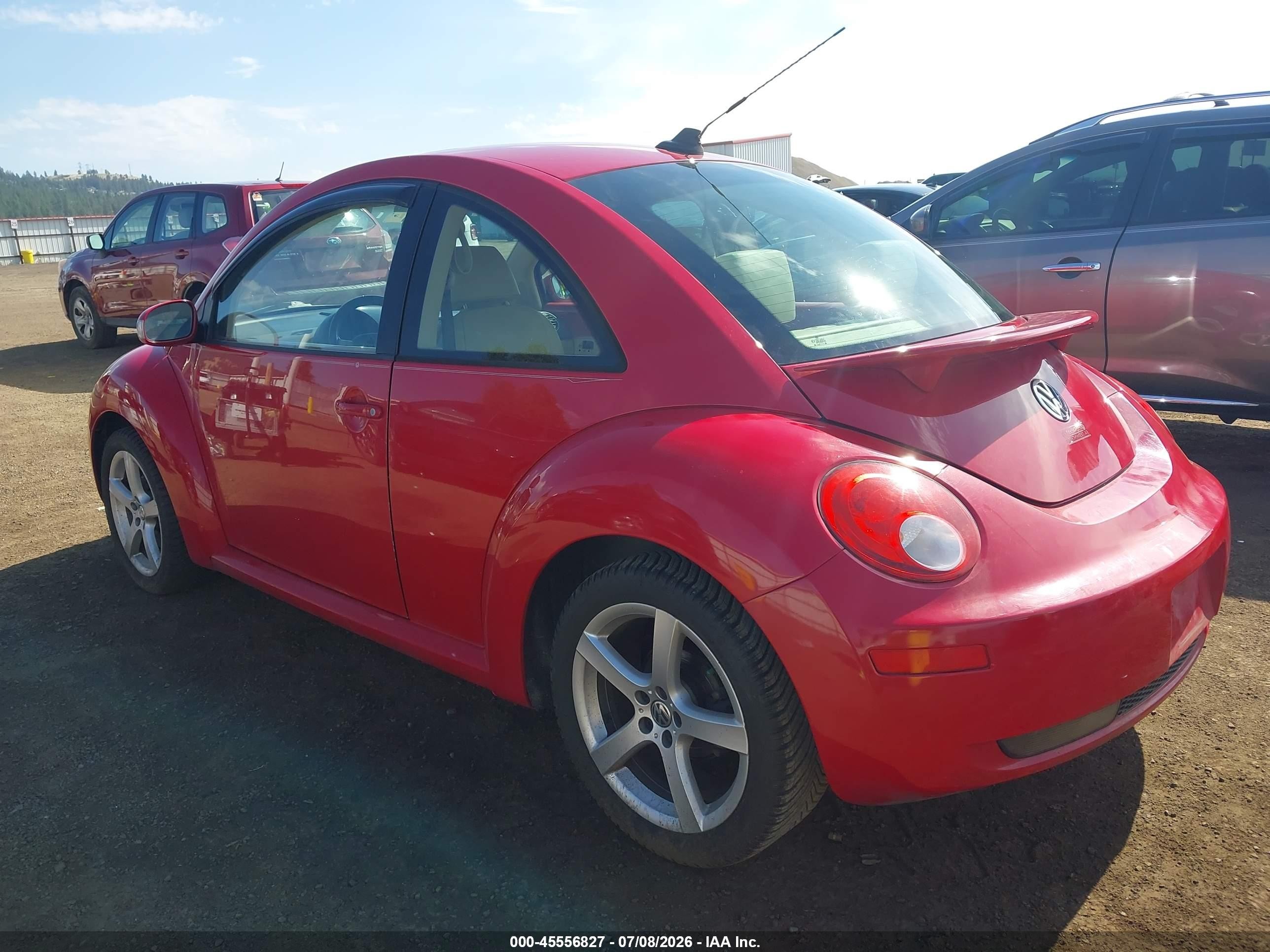 2009 Volkswagen New Beetle 2.5l Red vin: 3VWRW31C89M506327