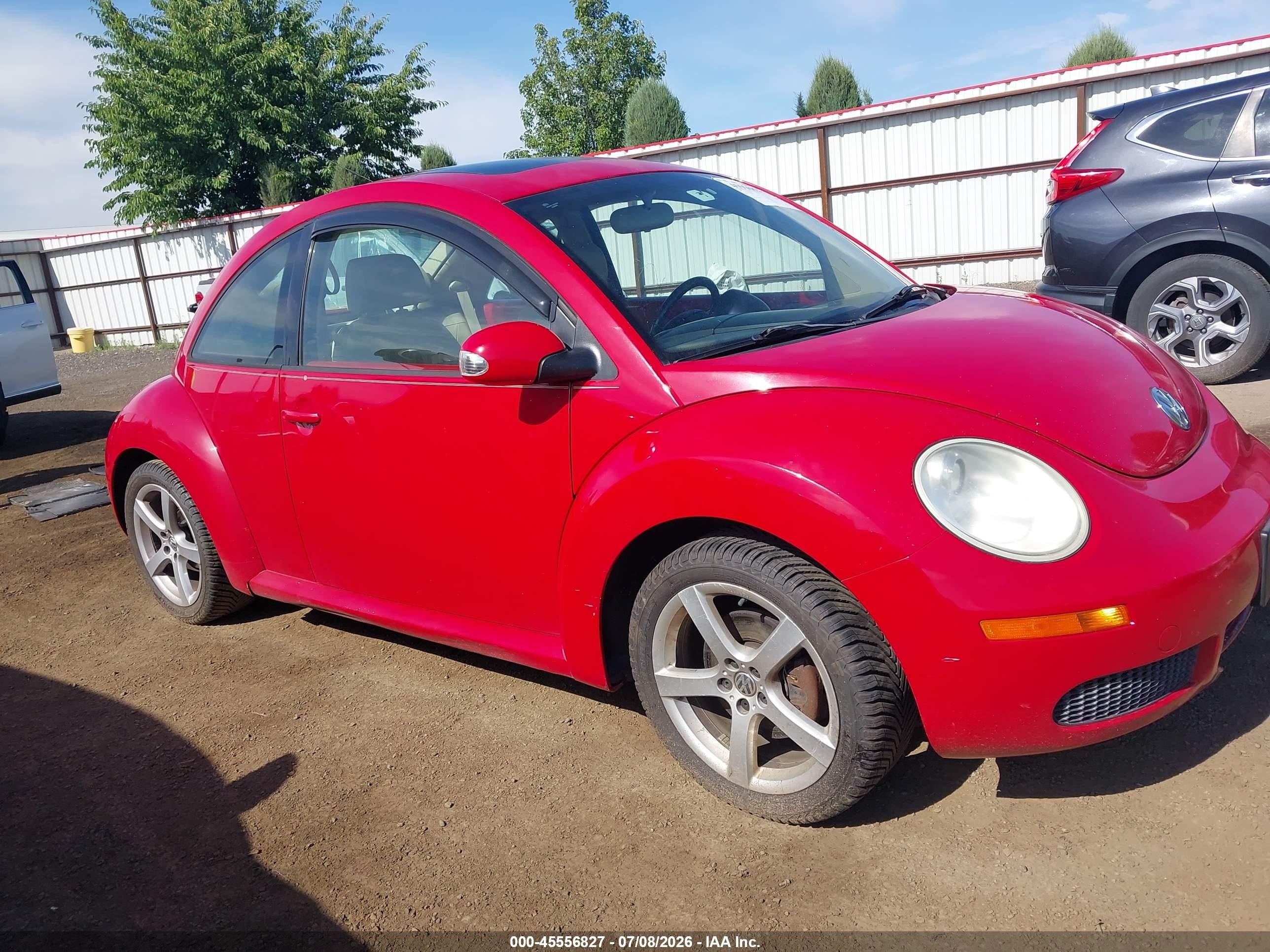 2009 Volkswagen New Beetle 2.5l Red vin: 3VWRW31C89M506327