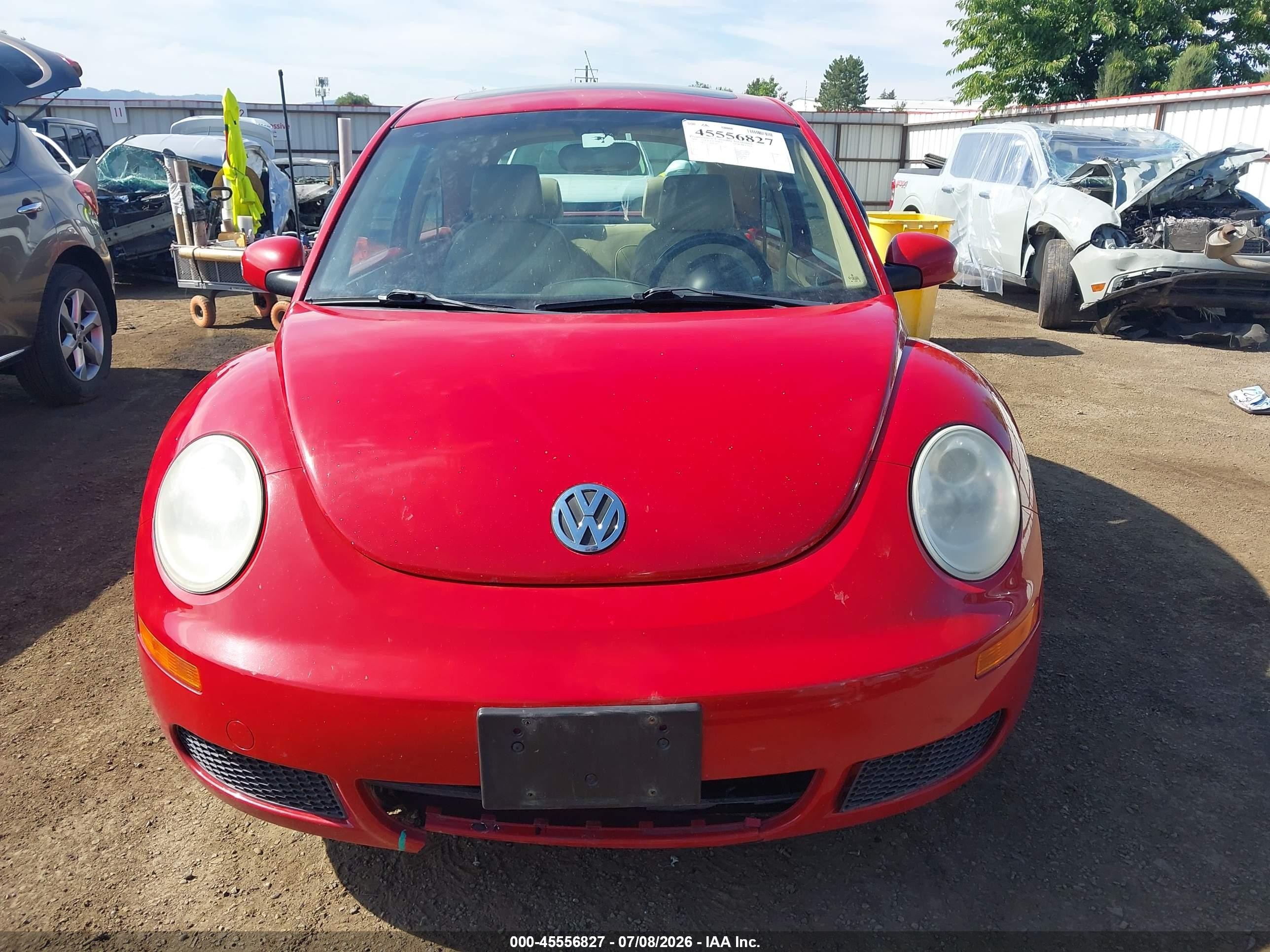 2009 Volkswagen New Beetle 2.5l Red vin: 3VWRW31C89M506327