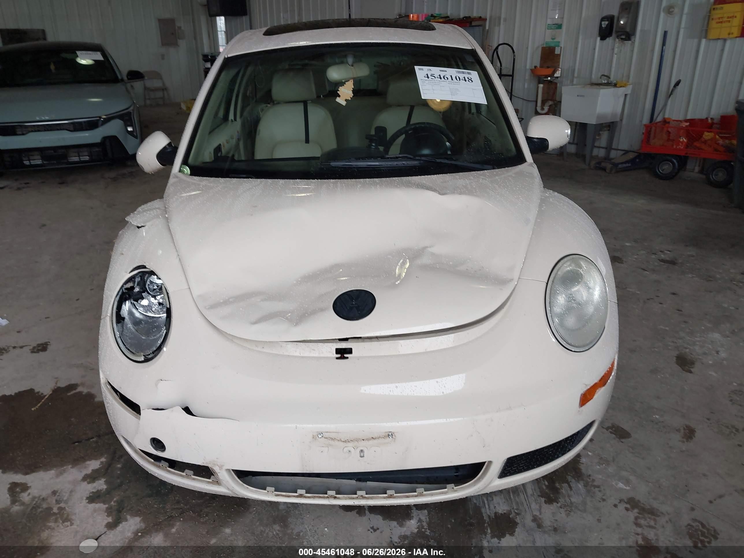 2006 Volkswagen New Beetle 2.5 Желто-коричневый vin: 3VWRW31C96M416857