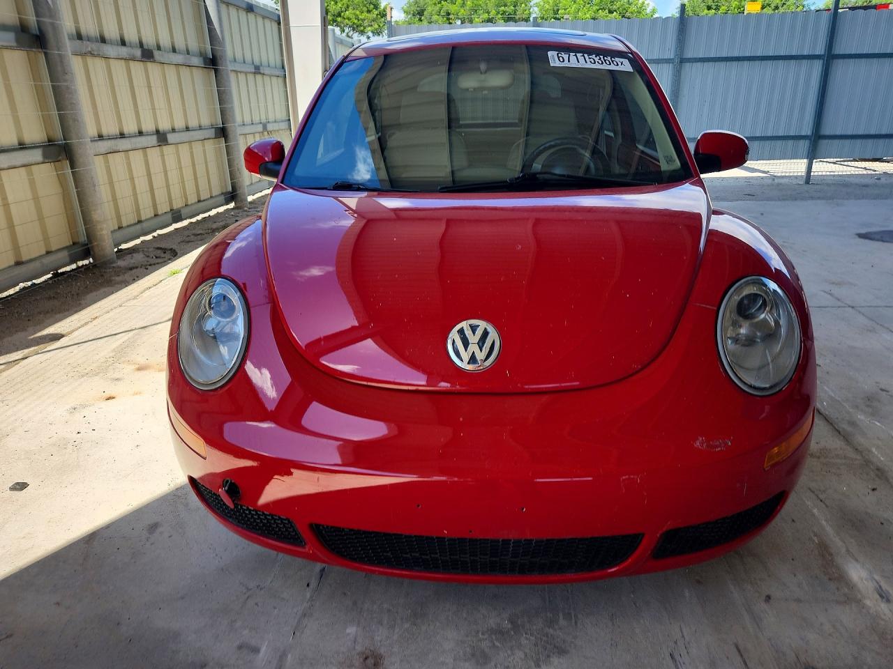 2008 Volkswagen New Beetle Red vin: 3VWRW31C98M524267