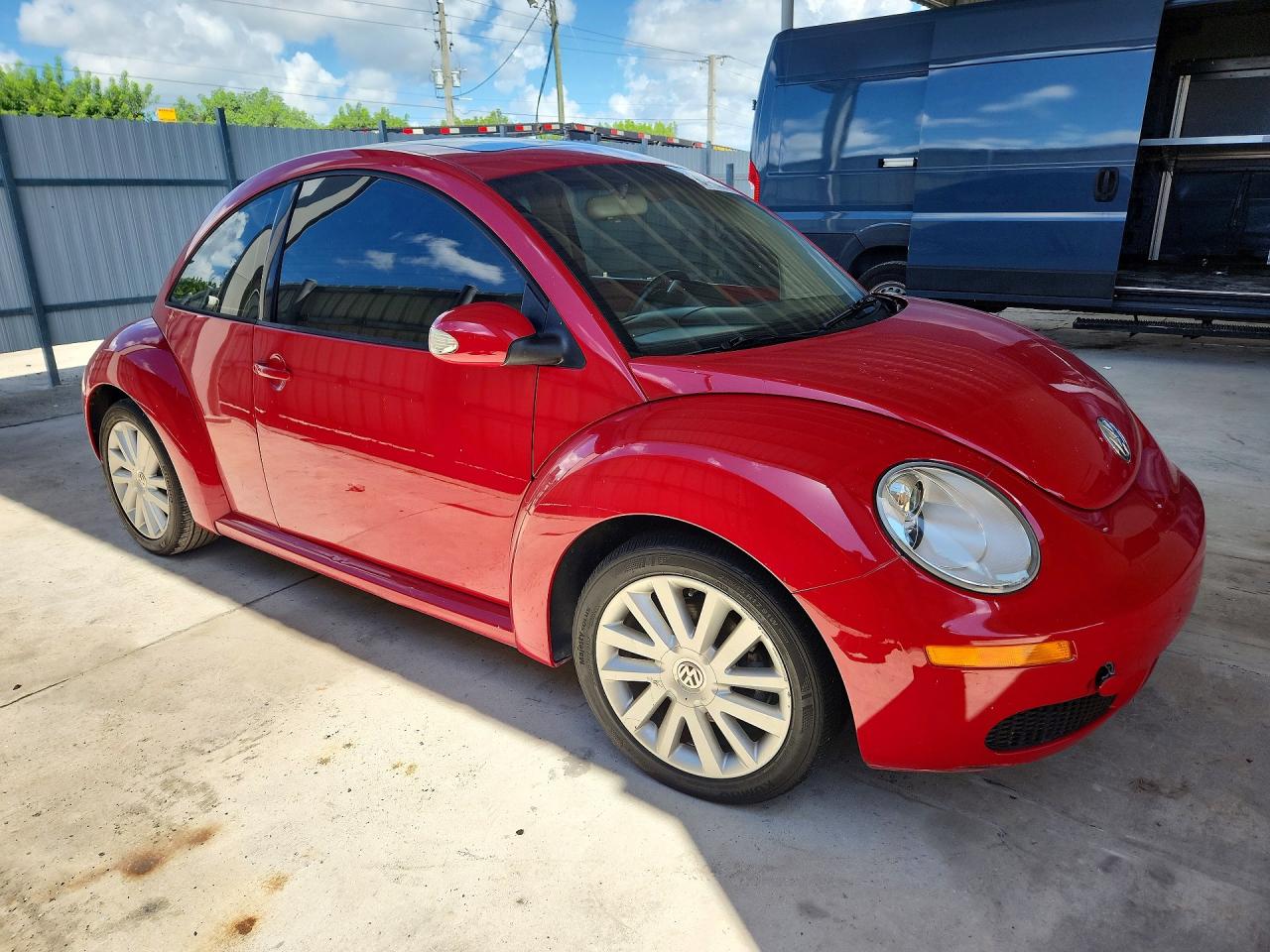 2008 Volkswagen New Beetle Red vin: 3VWRW31C98M524267