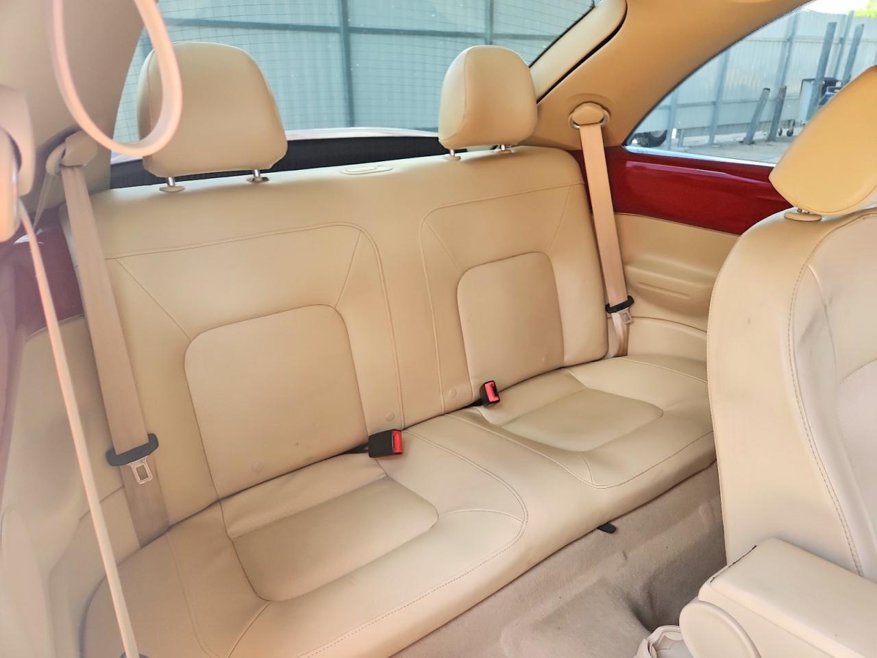 2008 Volkswagen New Beetle Red vin: 3VWRW31C98M524267