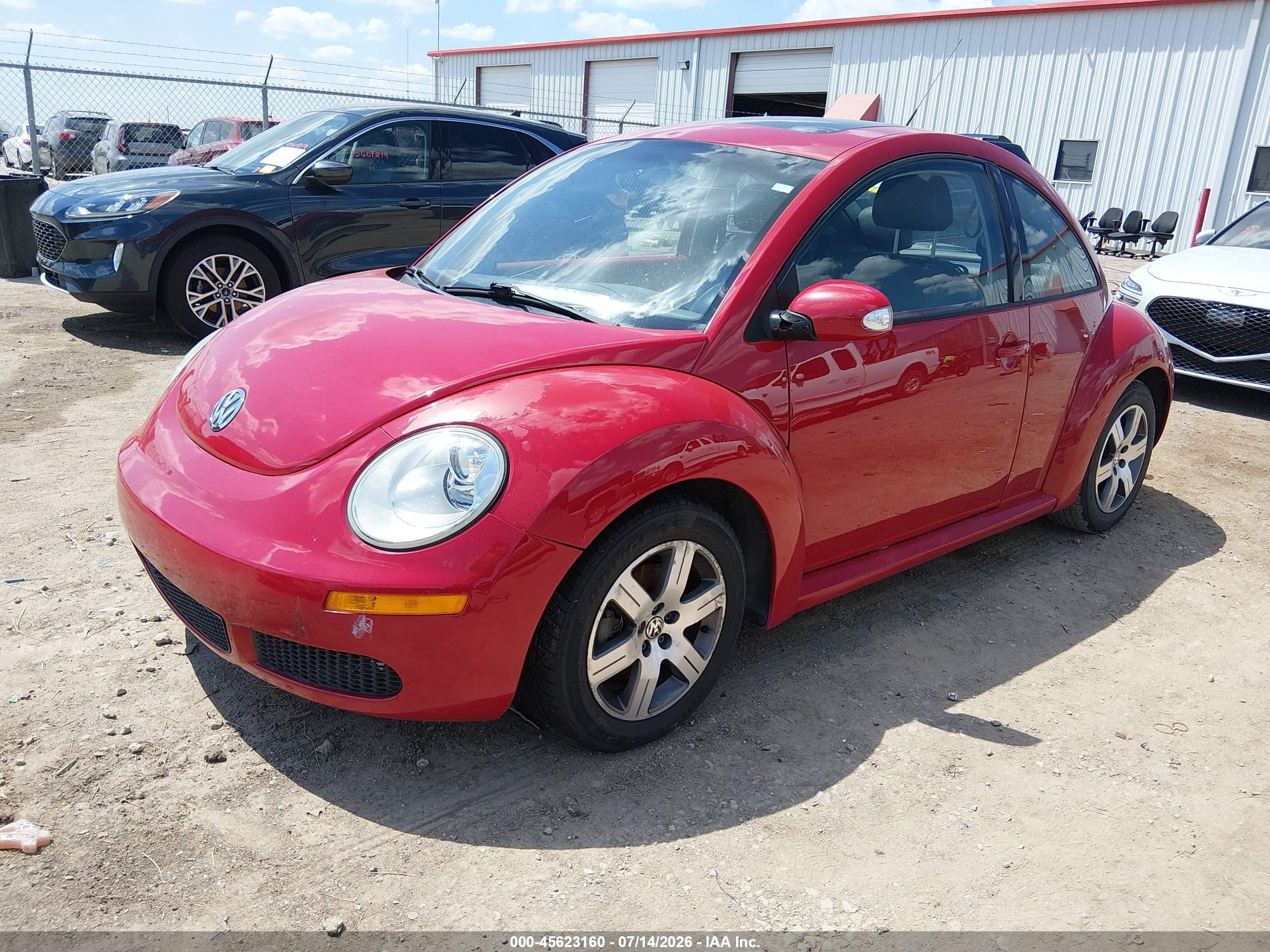 2006 Volkswagen New Beetle 2.5 Red vin: 3VWRW31CX6M419217