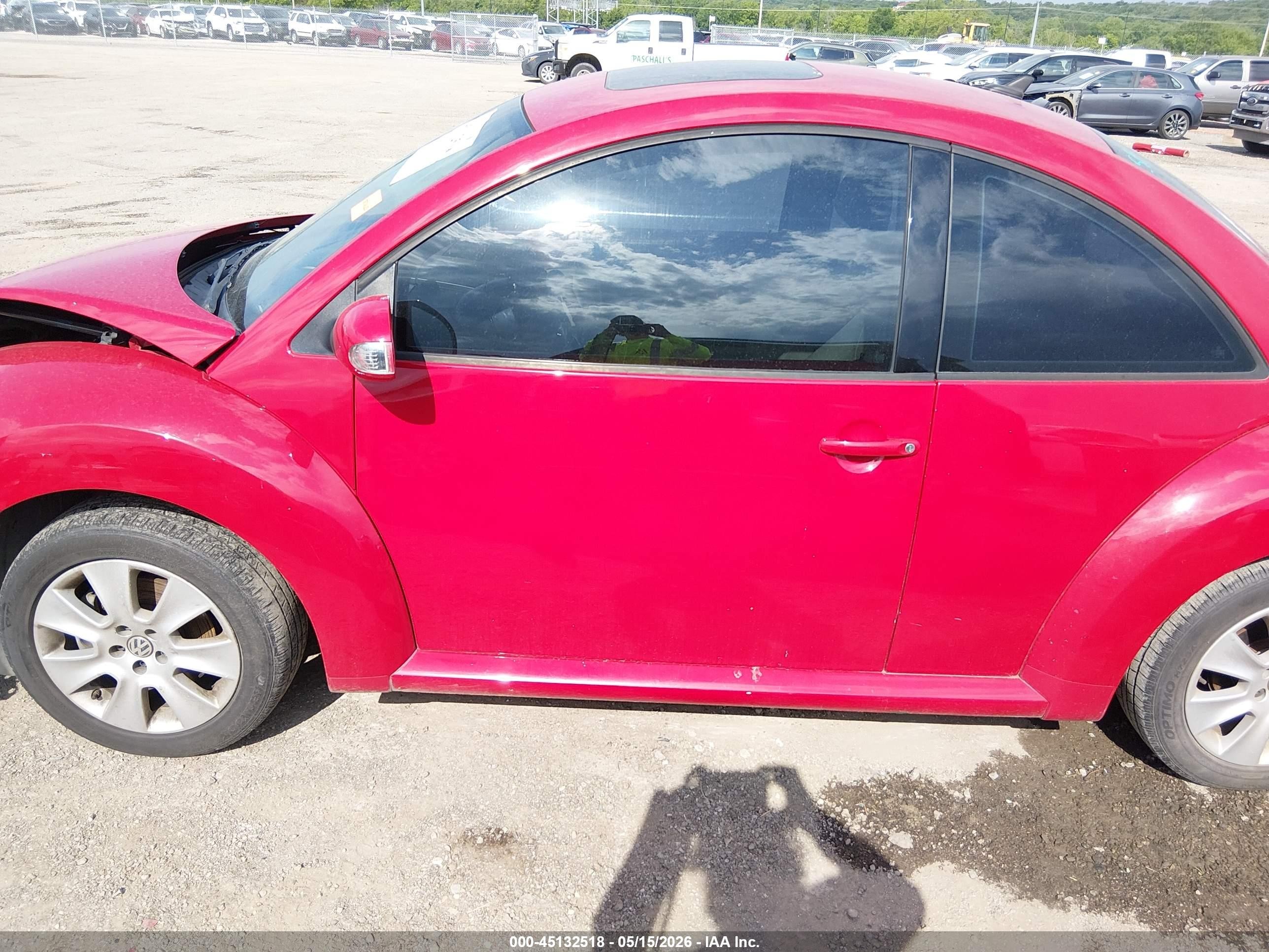 2008 Volkswagen New Beetle S/se Red vin: 3VWRW31CX8M504481