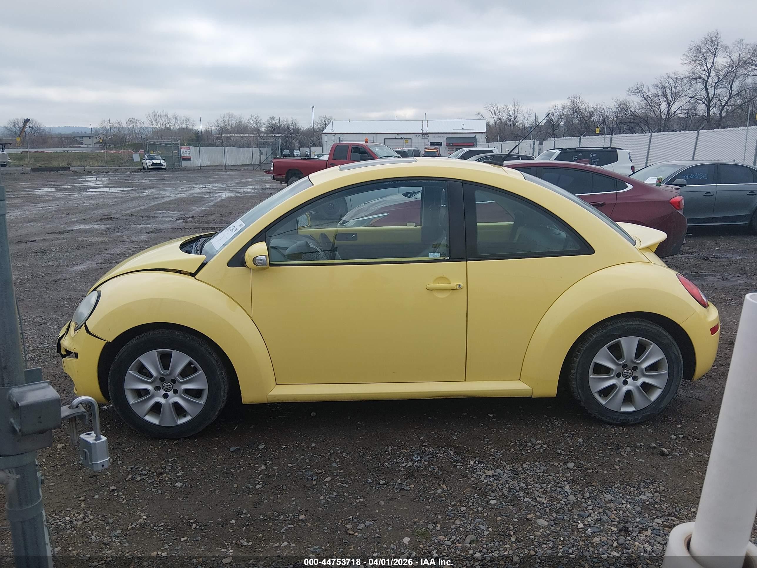 2008 Volkswagen New Beetle S/se Yellow vin: 3VWRW31CX8M509180