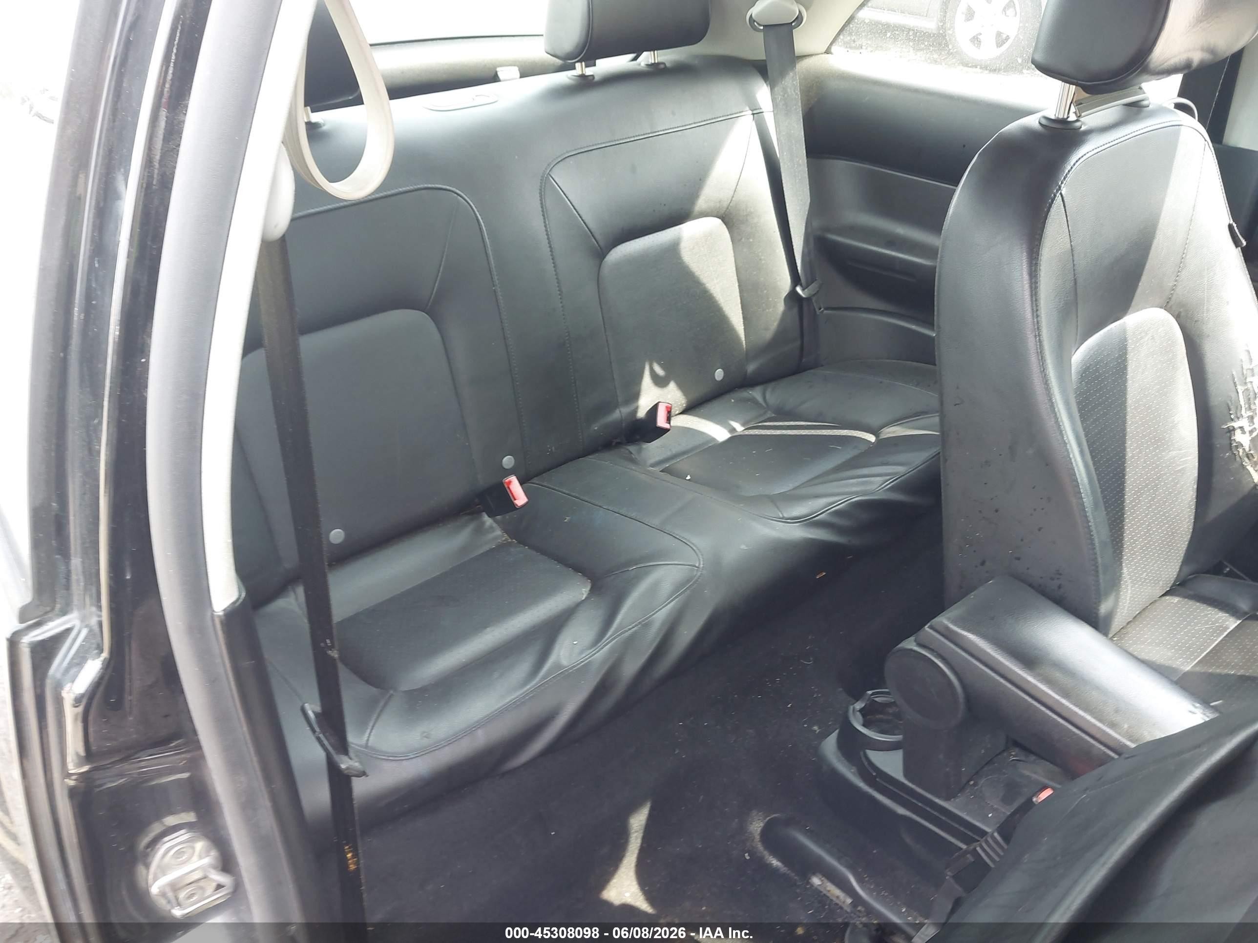 2008 Volkswagen New Beetle S Черный vin: 3VWRW31CX8M520390