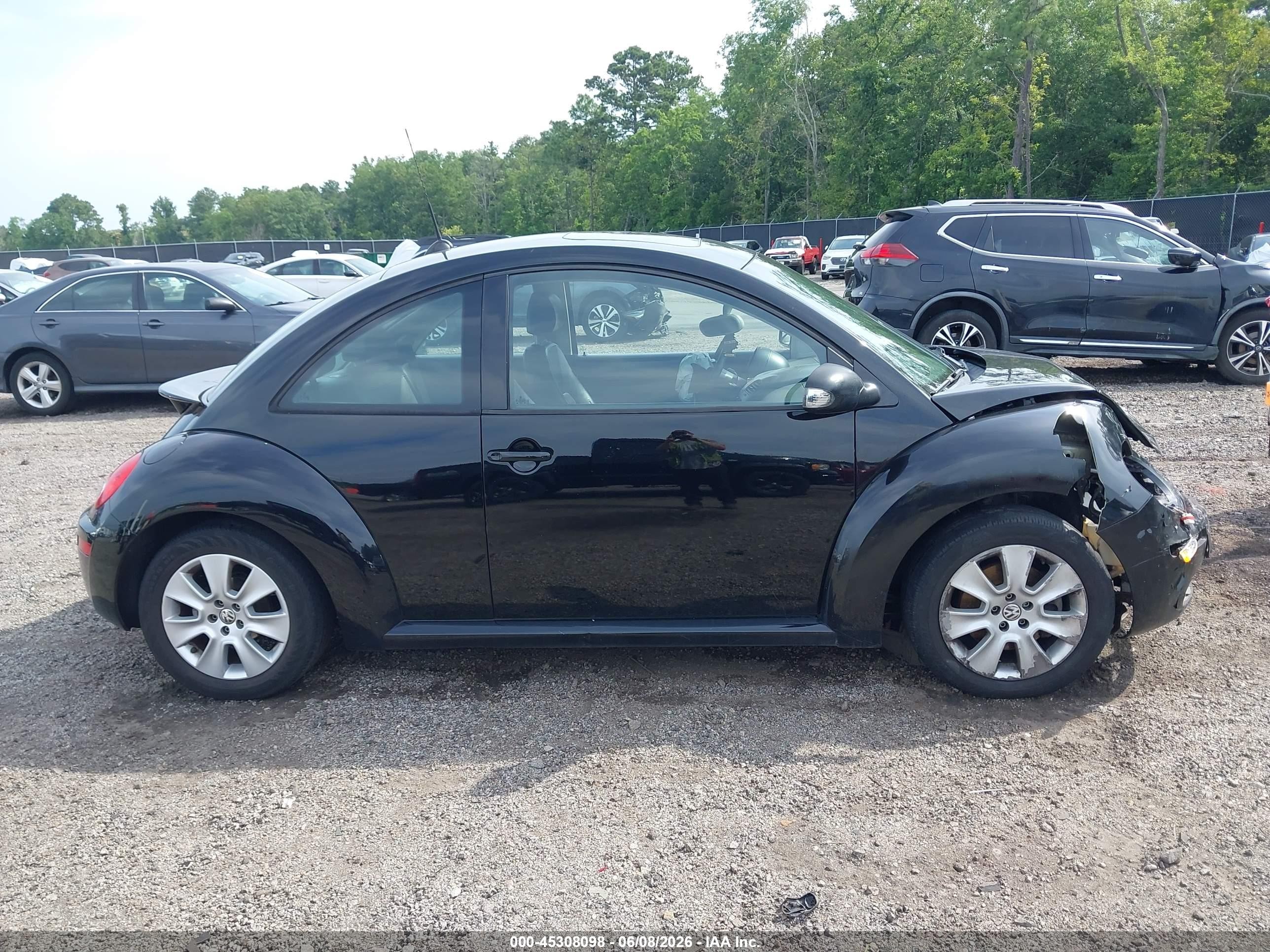 2008 Volkswagen New Beetle S Черный vin: 3VWRW31CX8M520390