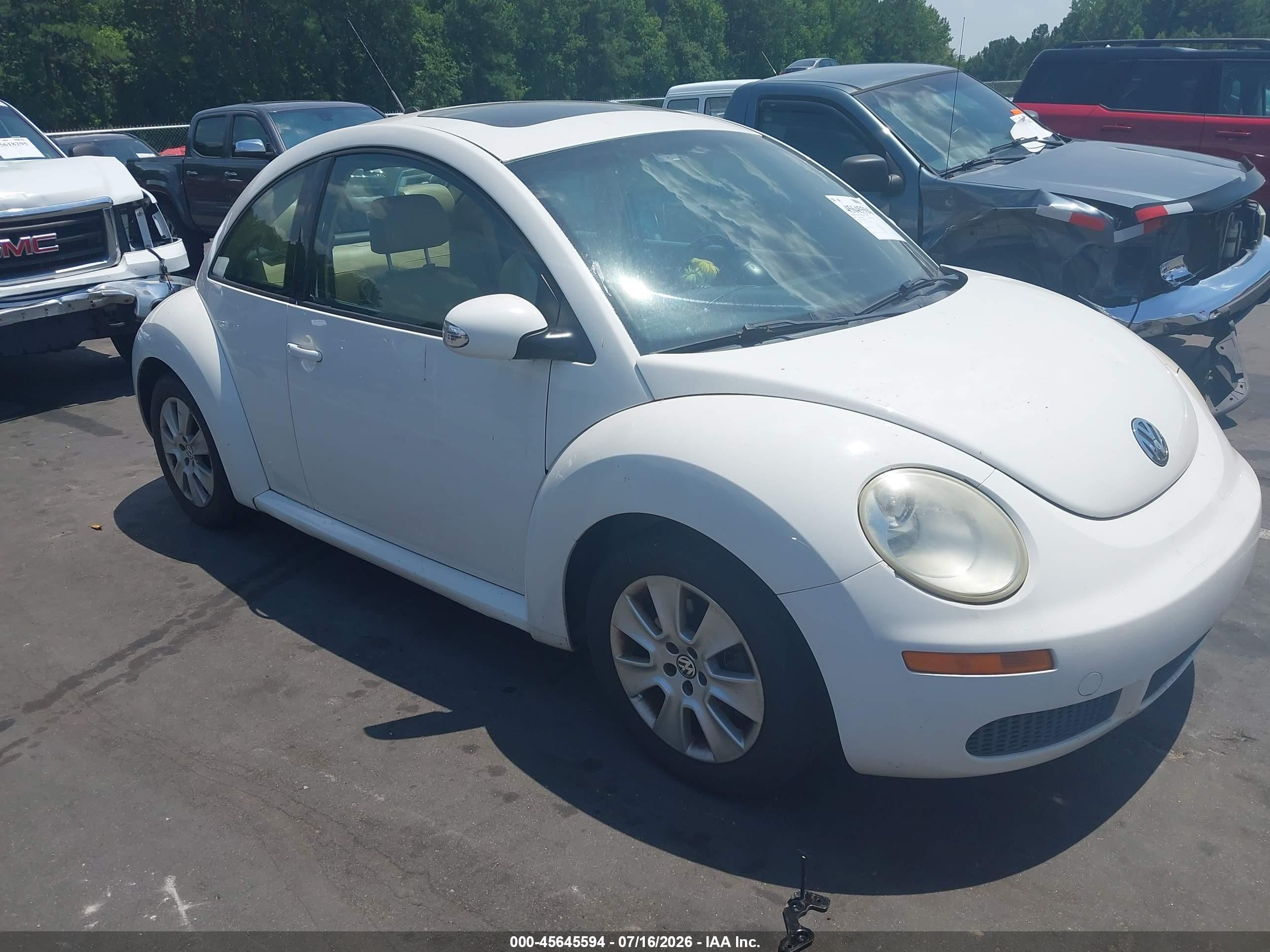 2009 Volkswagen New Beetle 2.5l White vin: 3VWRW31CX9M509343
