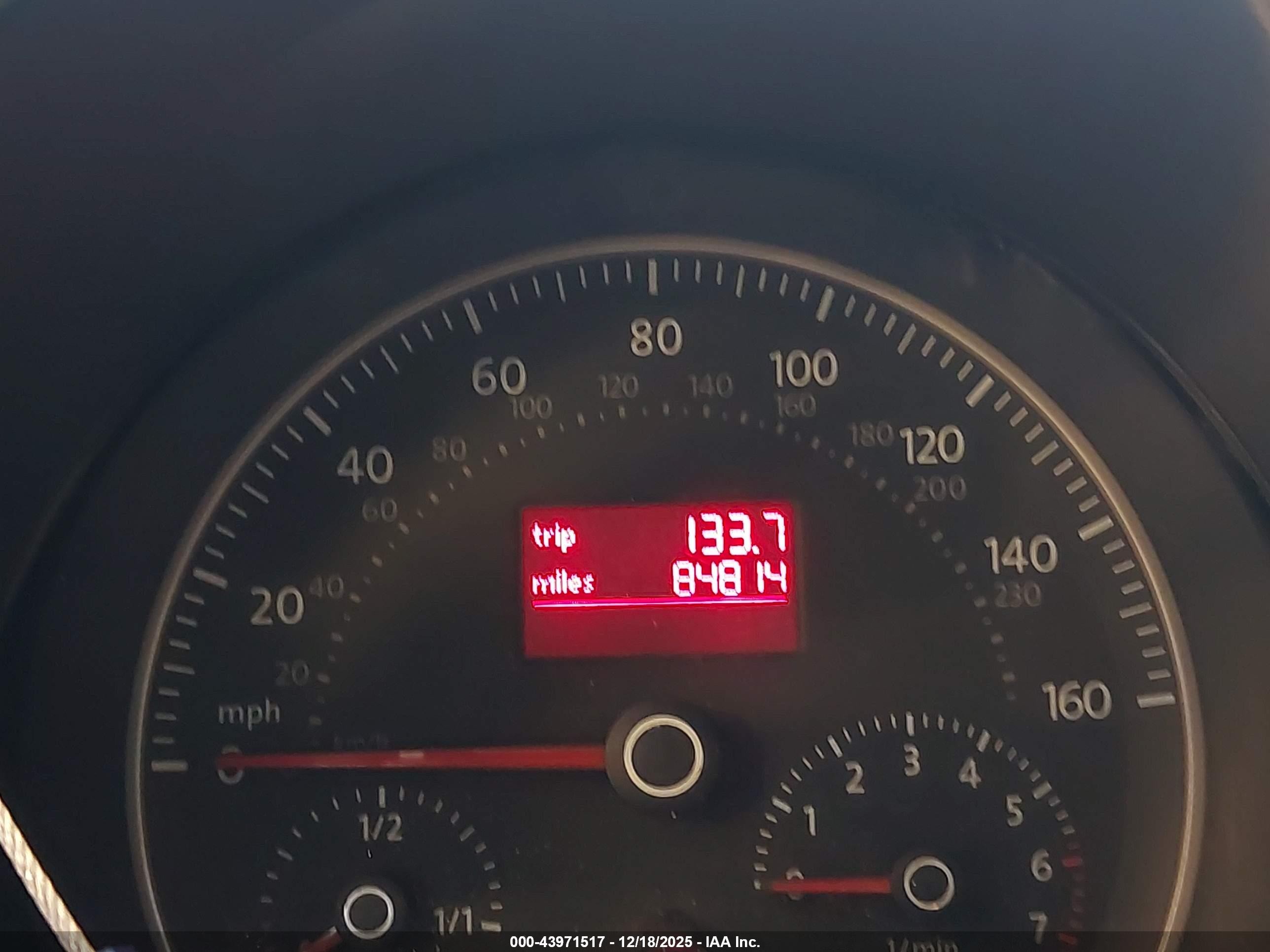 2010 Volkswagen New Beetle 2.5l Silver vin: 3VWRW3AG2AM006820
