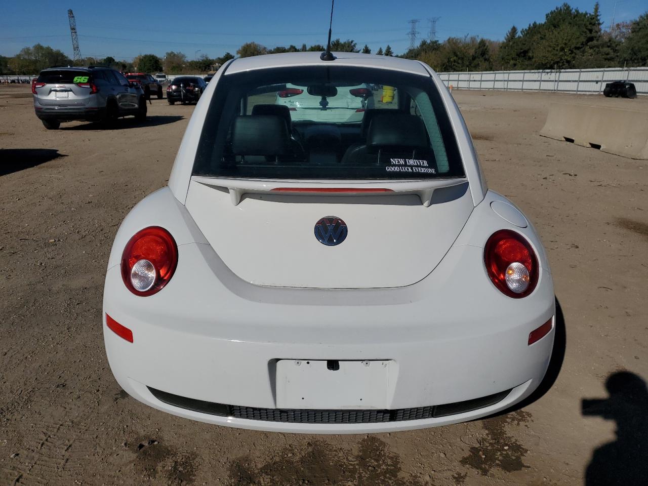 2010 Volkswagen New Beetle White vin: 3VWRW3AG2AM015792