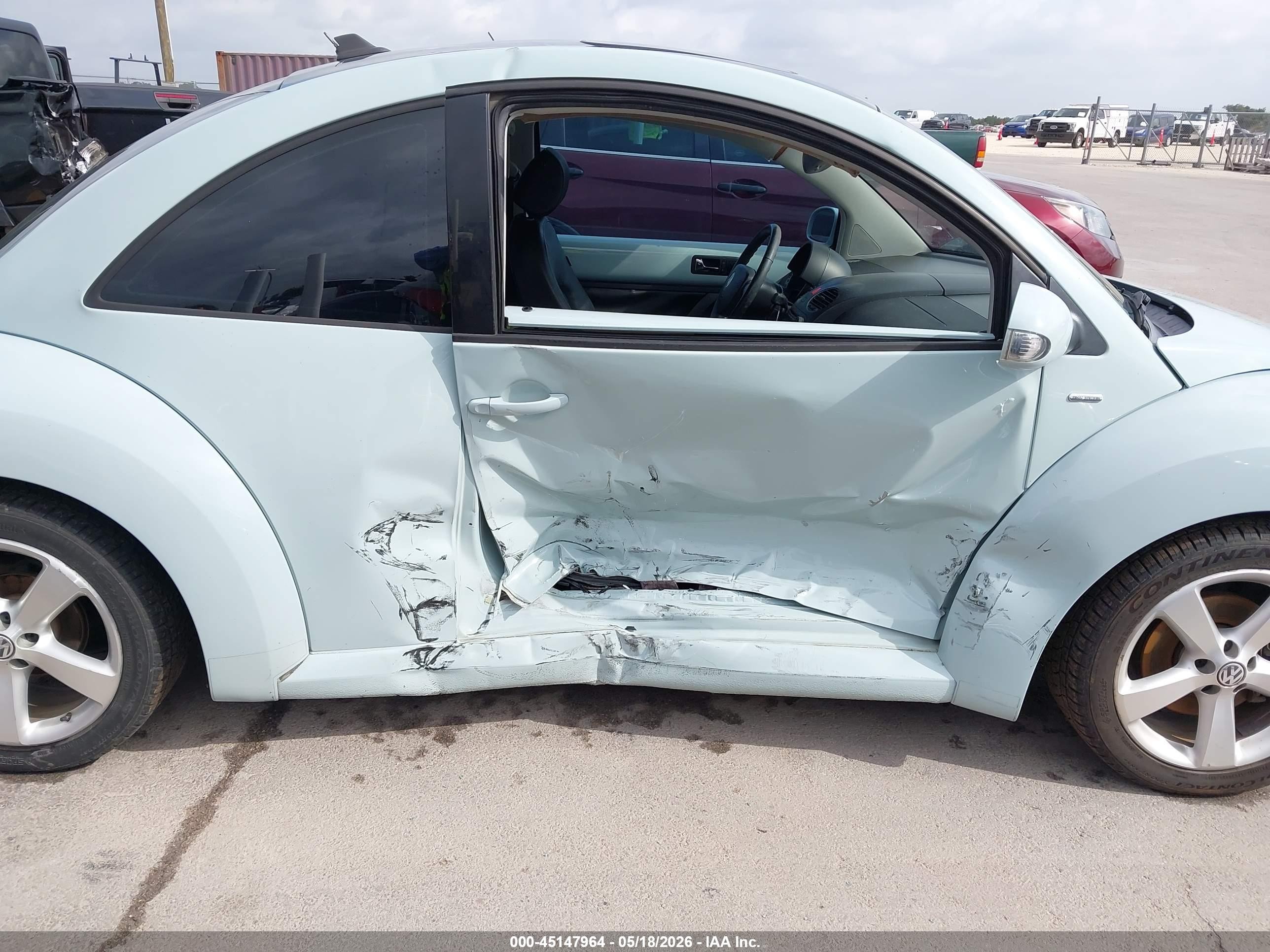 2010 Volkswagen New Beetle 2.5l Final Edition Light Blue vin: 3VWRW3AG2AM023696