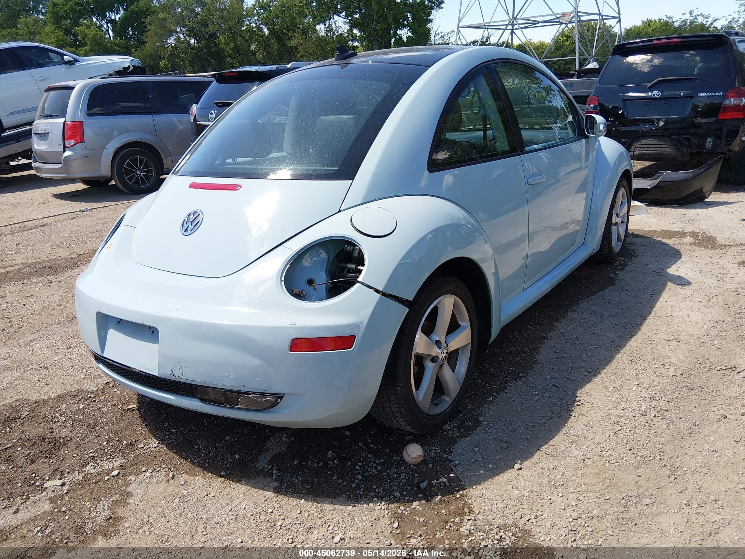2010 Volkswagen New Beetle 2.5l Final Edition Light Blue vin: 3VWRW3AG3AM015218