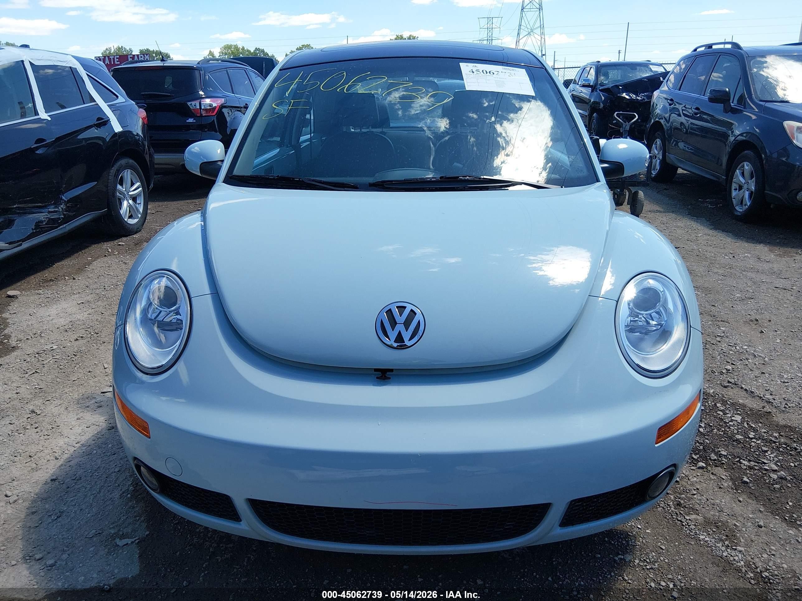 2010 Volkswagen New Beetle 2.5l Final Edition Light Blue vin: 3VWRW3AG3AM015218