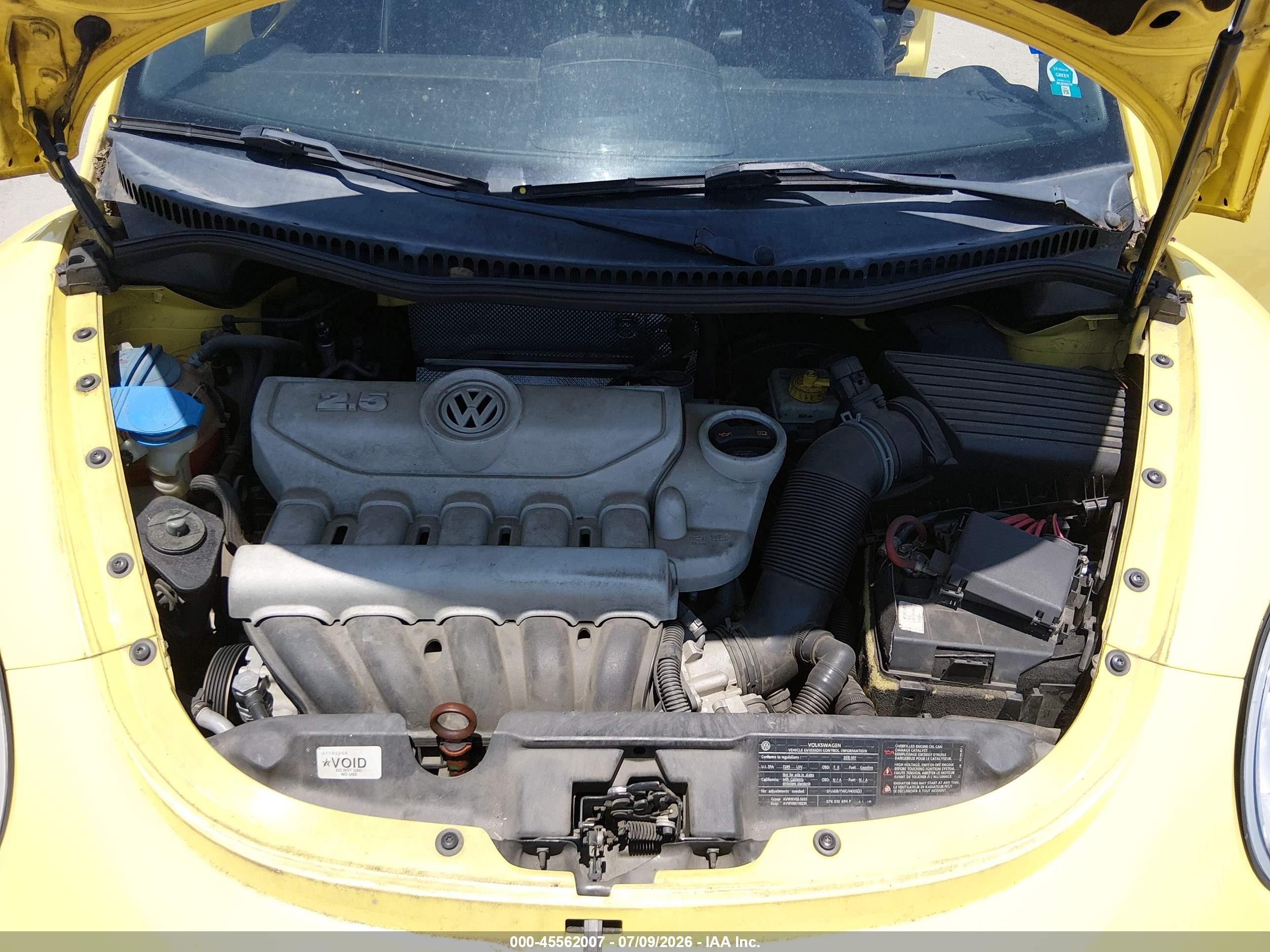 2010 Volkswagen New Beetle 2.5l Yellow vin: 3VWRW3AG3AM021844