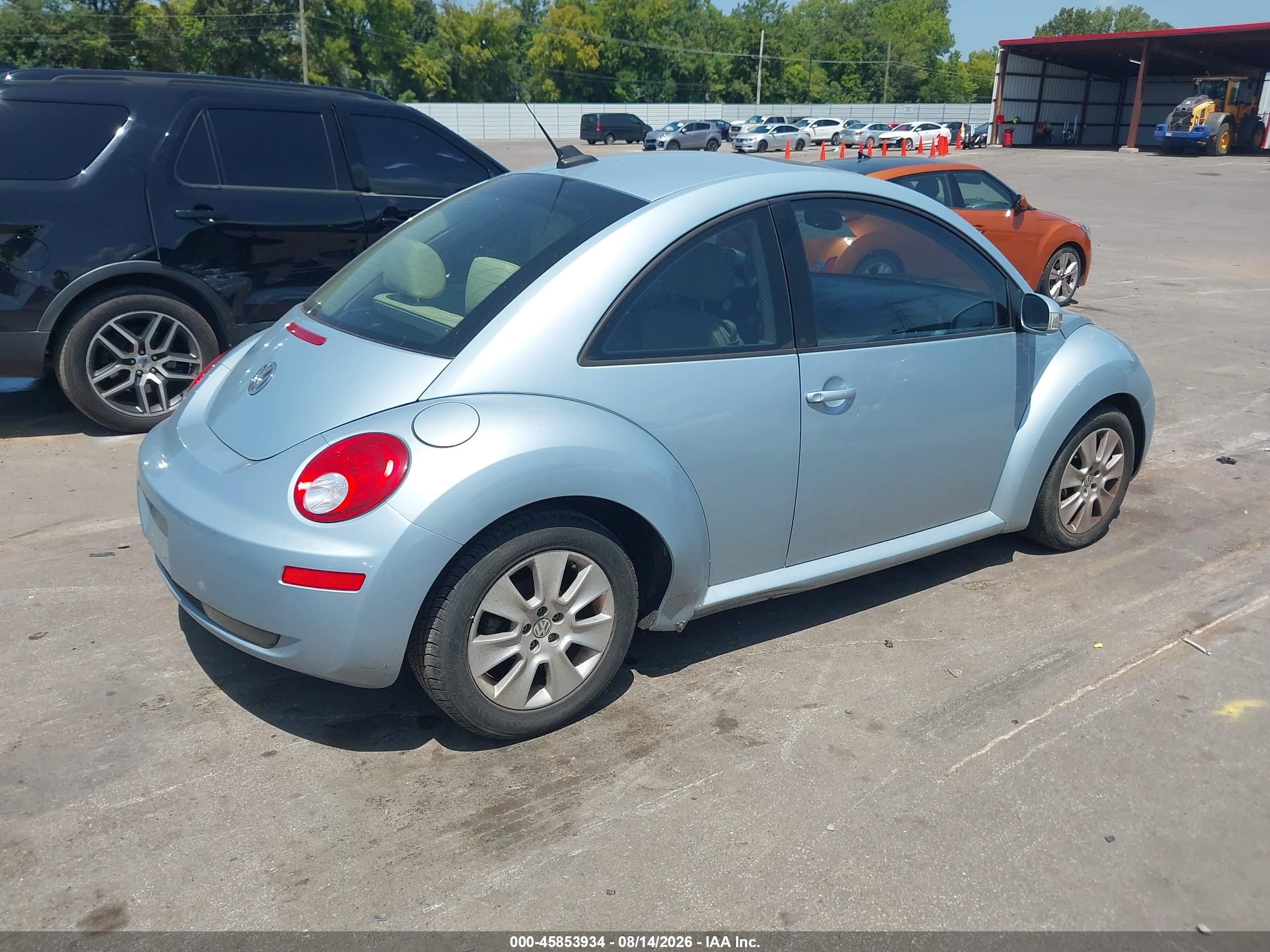 2010 Volkswagen New Beetle 2.5l Light Blue vin: 3VWRW3AGXAM022859