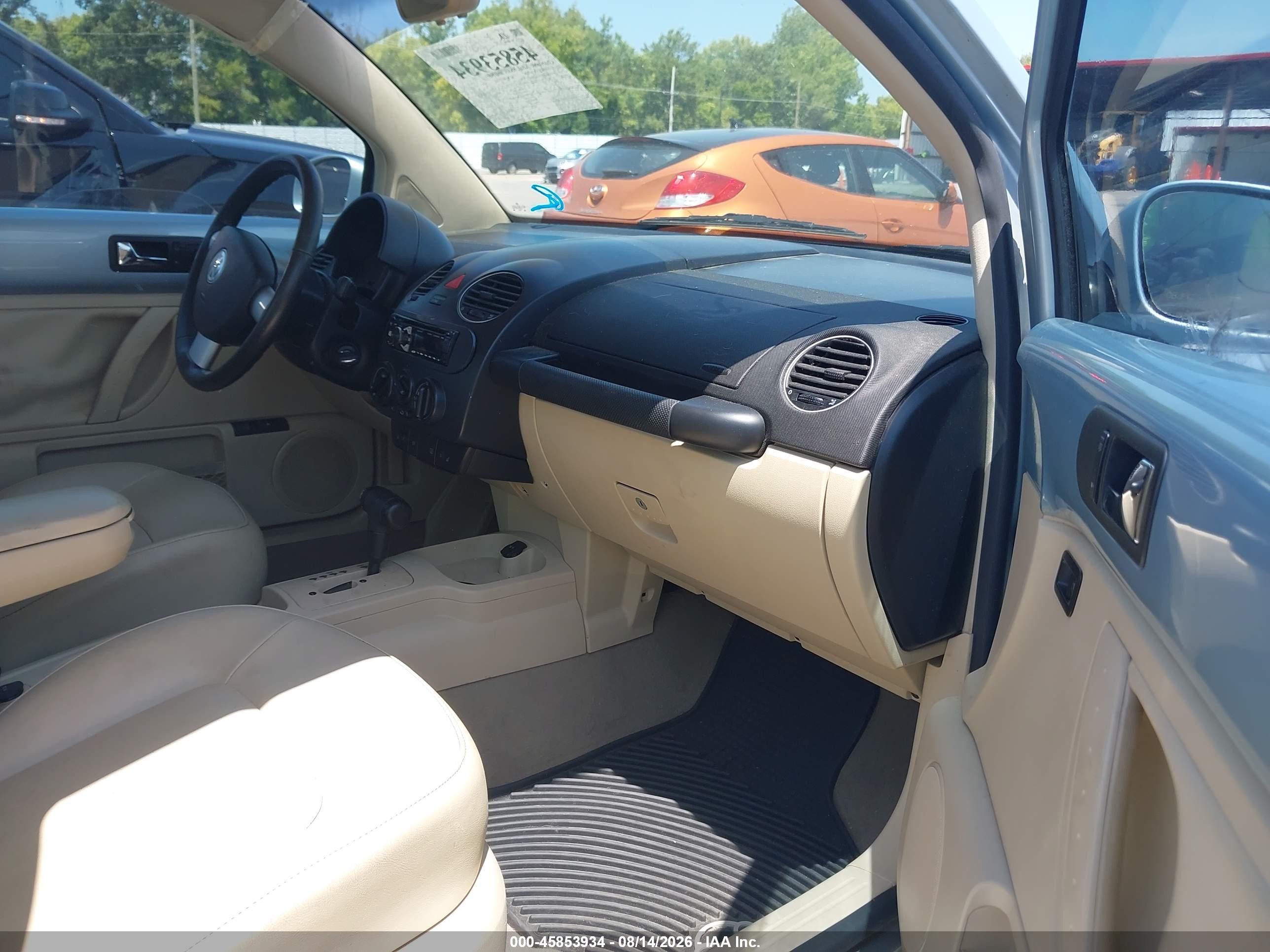 2010 Volkswagen New Beetle 2.5l Light Blue vin: 3VWRW3AGXAM022859