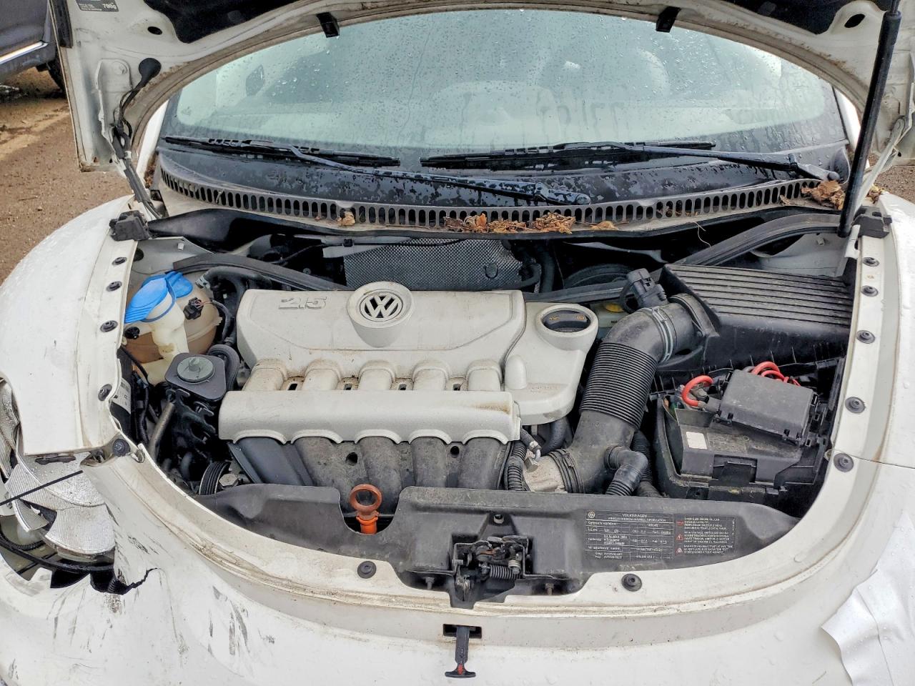 2010 Volkswagen New Beetle White vin: 3VWRW3AL6AM003349