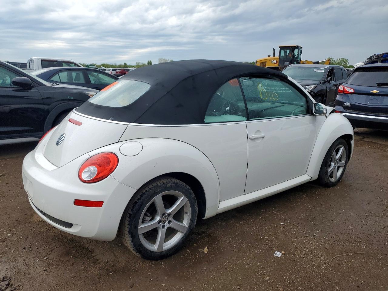 2010 Volkswagen New Beetle White vin: 3VWRW3AL6AM003349