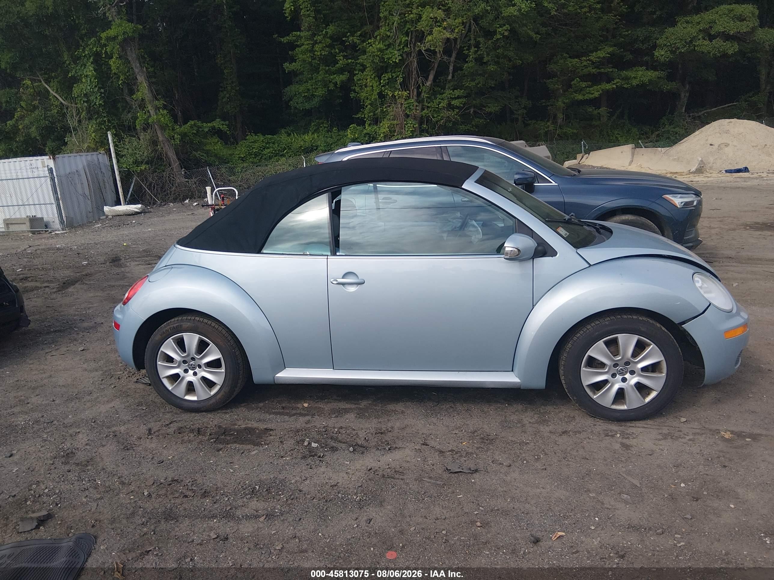 2010 Volkswagen New Beetle 2.5l Light Blue vin: 3VWRW3AL9AM002938