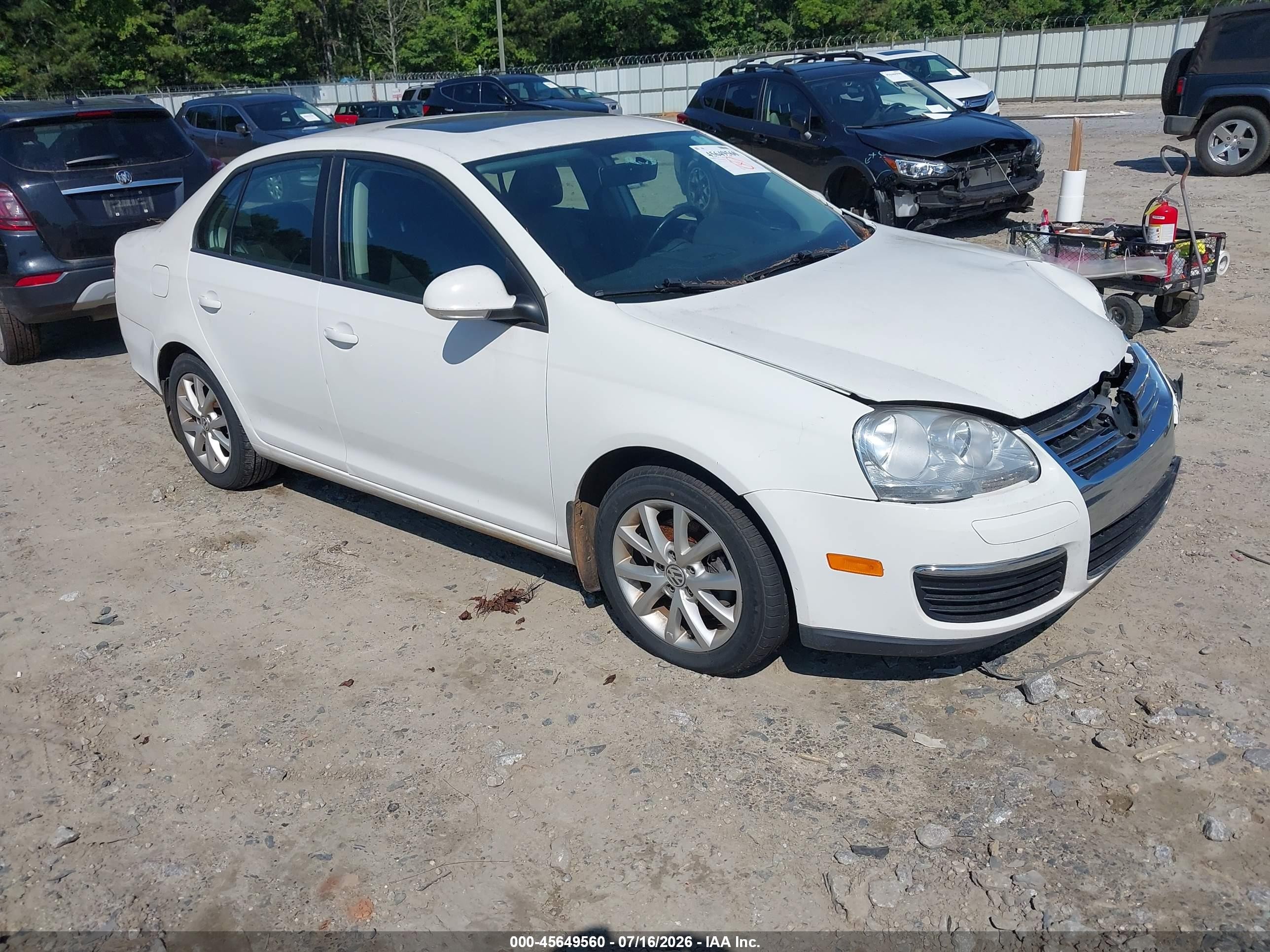 2010 Volkswagen Jetta Limited Edition White vin: 3VWRX7AJ1AM129492