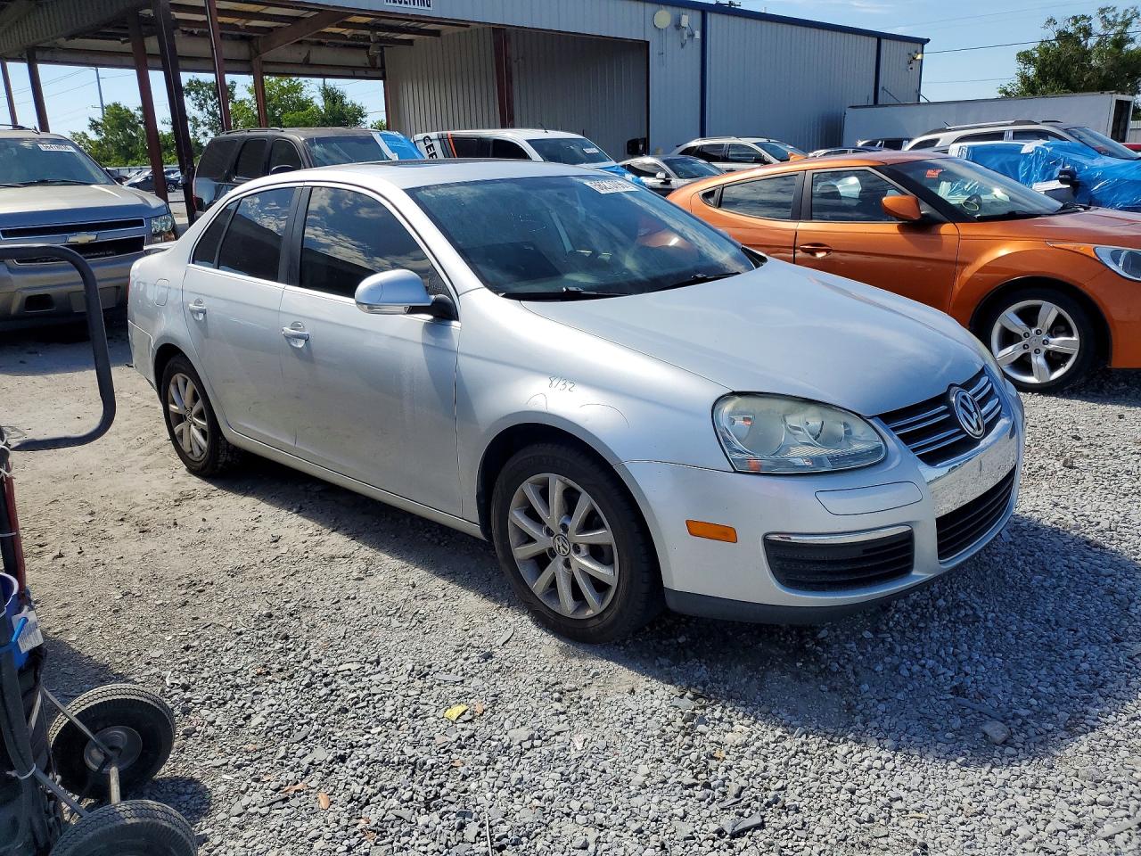 2010 Volkswagen Jetta Se Silver vin: 3VWRX7AJ2AM063339