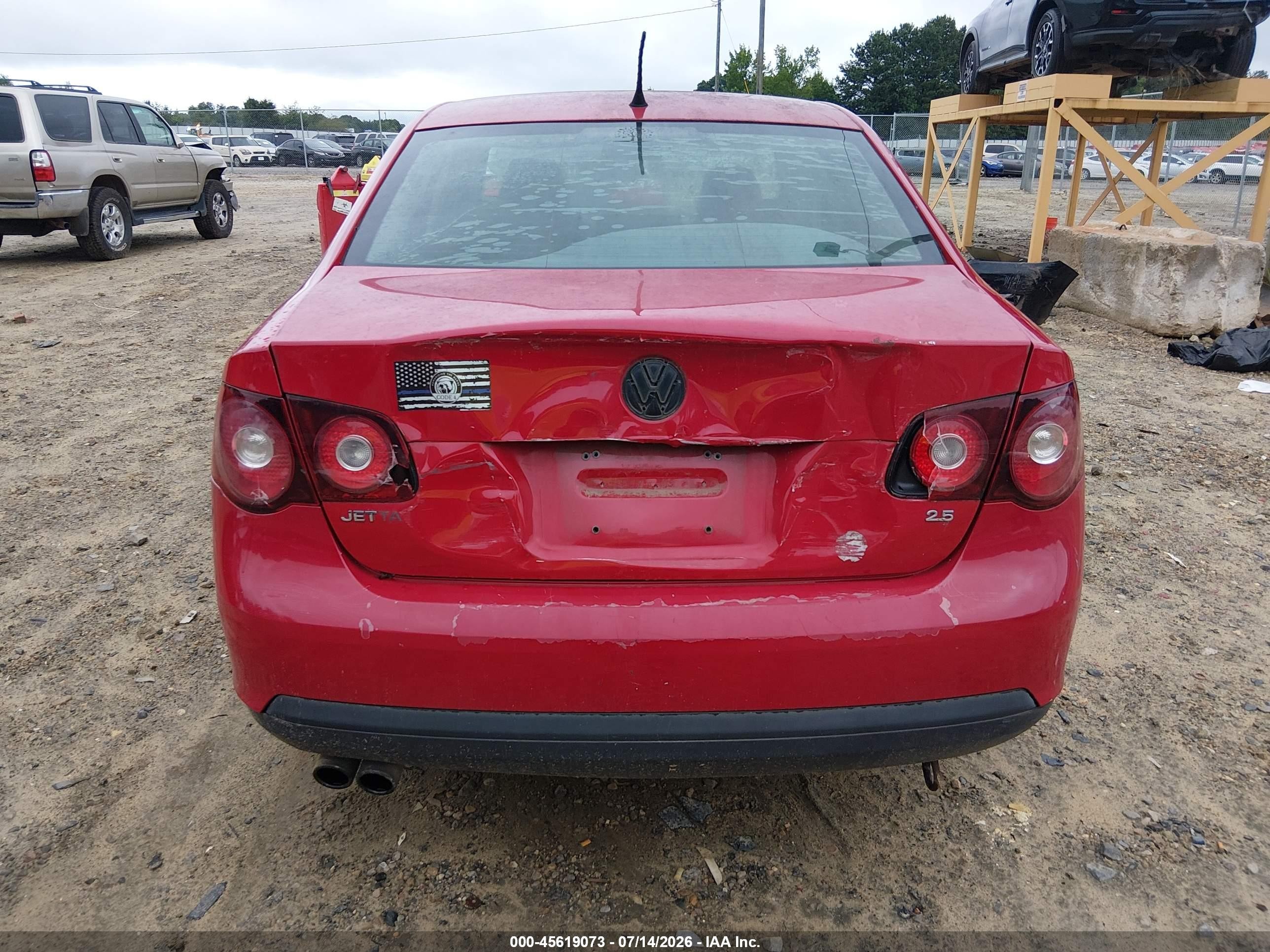 2010 Volkswagen Jetta Limited Edition Red vin: 3VWRX7AJ2AM149900