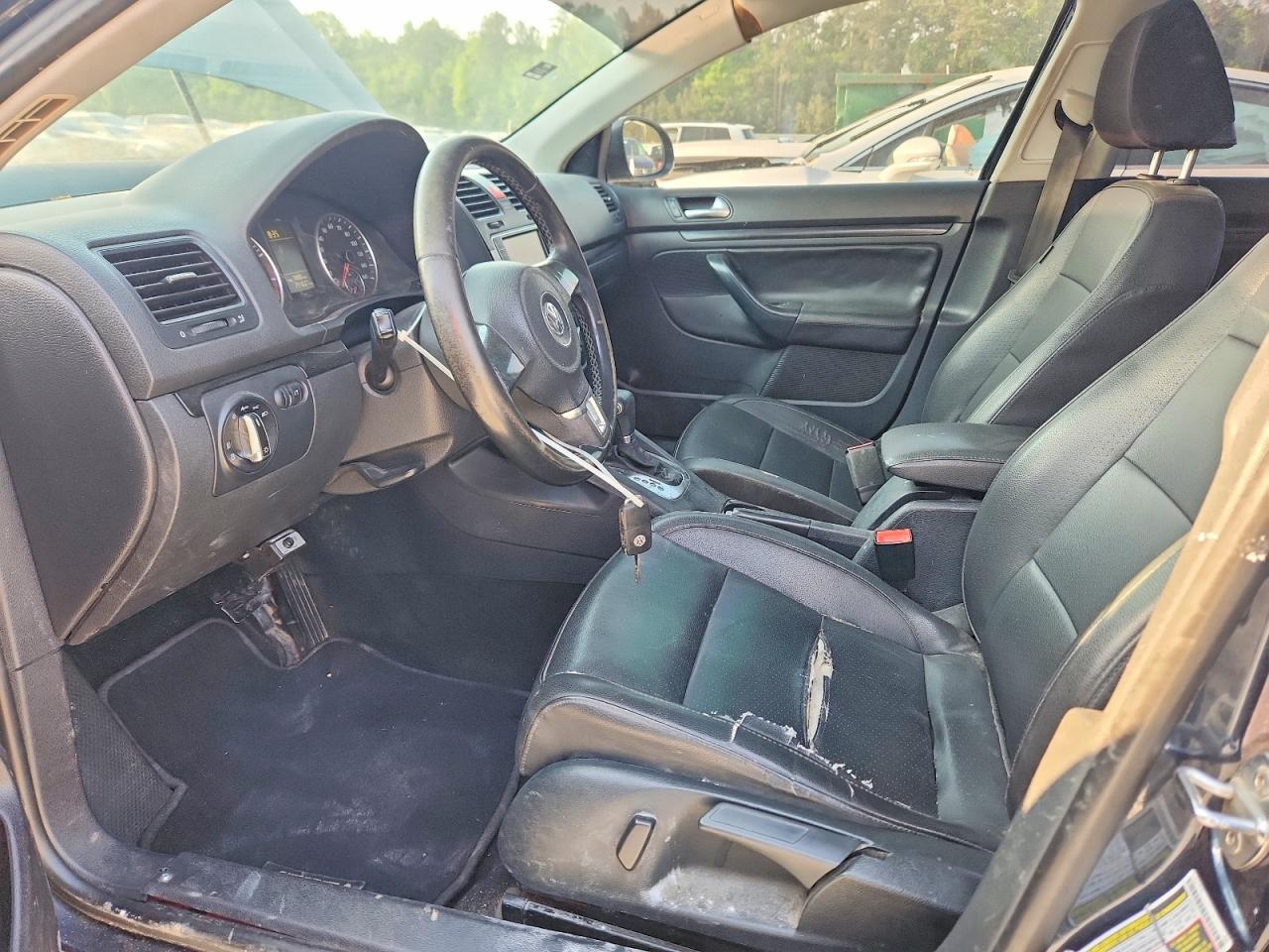2010 Volkswagen Jetta Se Black vin: 3VWRX7AJ3AM039180