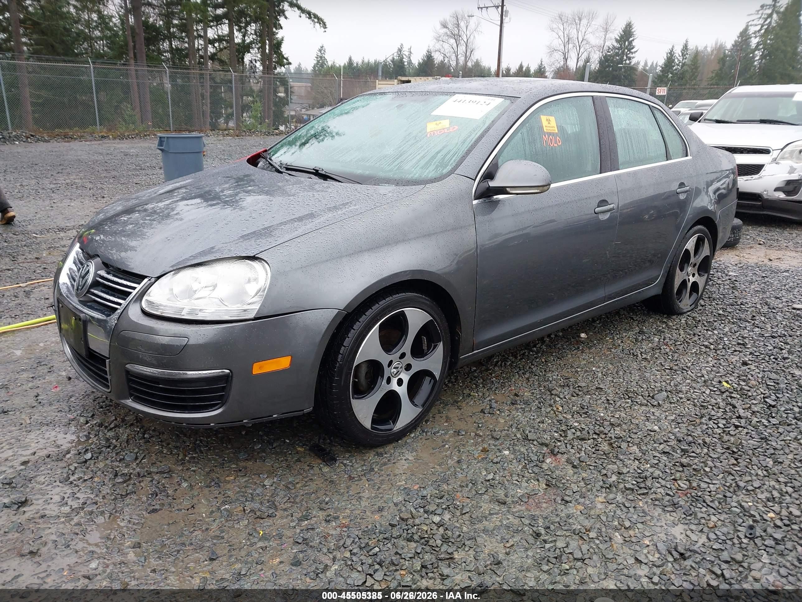 2010 Volkswagen Jetta Se Gray vin: 3VWRX7AJ6AM059200