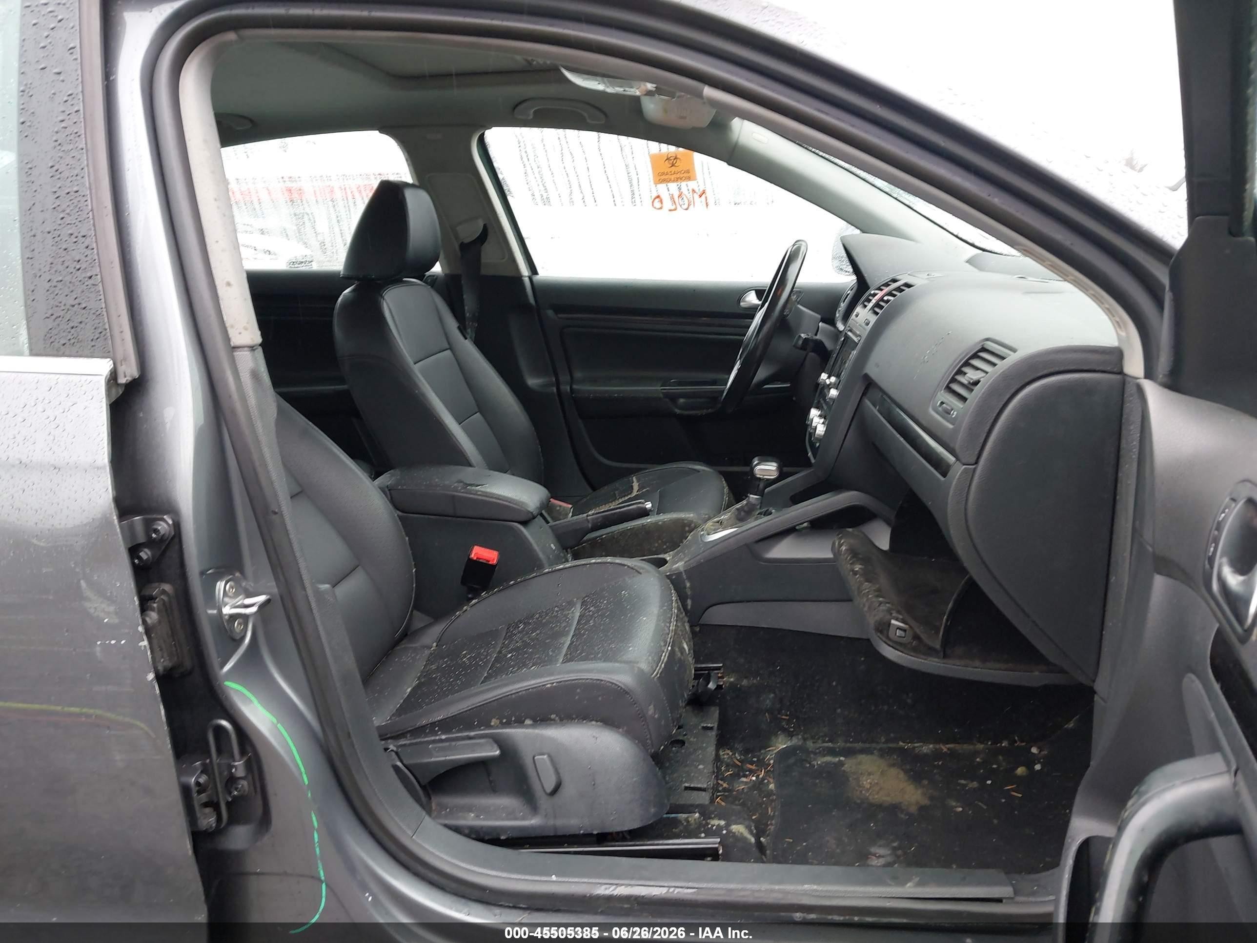 2010 Volkswagen Jetta Se Gray vin: 3VWRX7AJ6AM059200