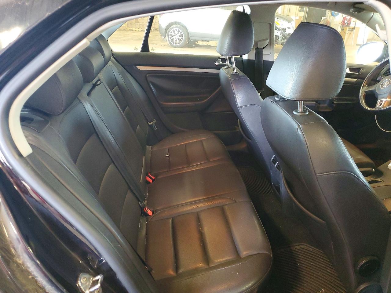 2010 Volkswagen Jetta Se Black vin: 3VWRX7AJ8AM105075