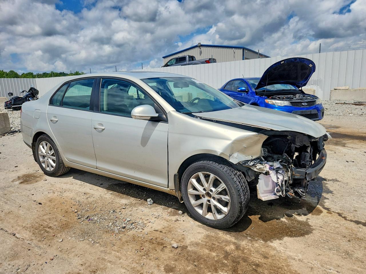 2010 Volkswagen Jetta Se Бежевый vin: 3VWRX7AJ8AM115962