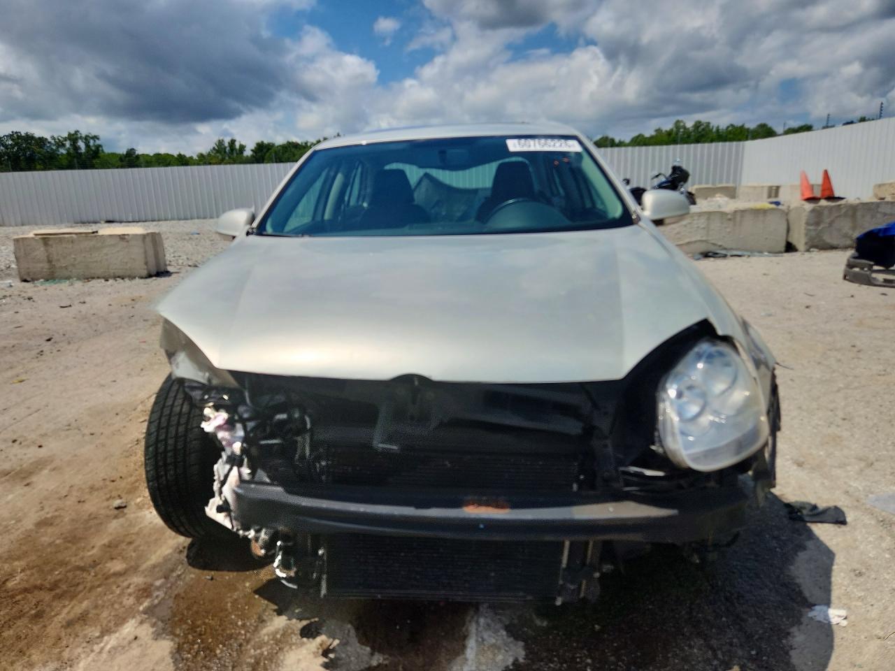 2010 Volkswagen Jetta Se Бежевый vin: 3VWRX7AJ8AM115962