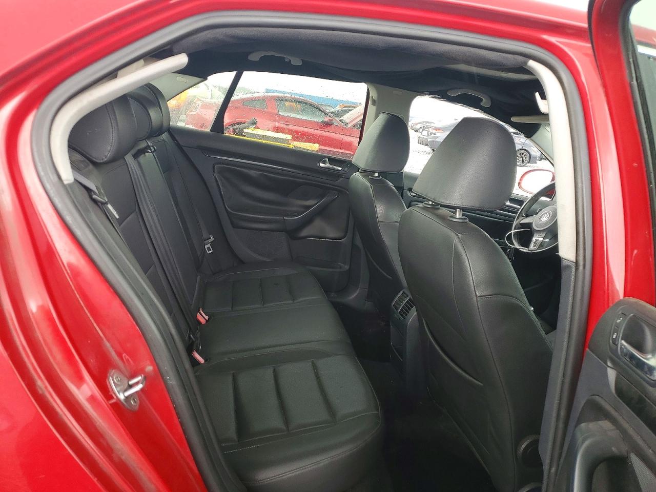 2010 Volkswagen Jetta 2.5 Se, Sel, 2.0t Wolfsburg Ed Red vin: 3VWRX7AJ9AM041600