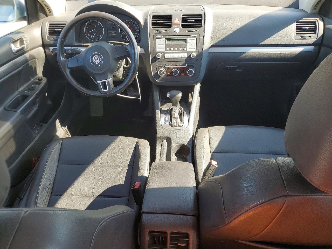 2010 Volkswagen Jetta Se Silver vin: 3VWRX7AJ9AM164488