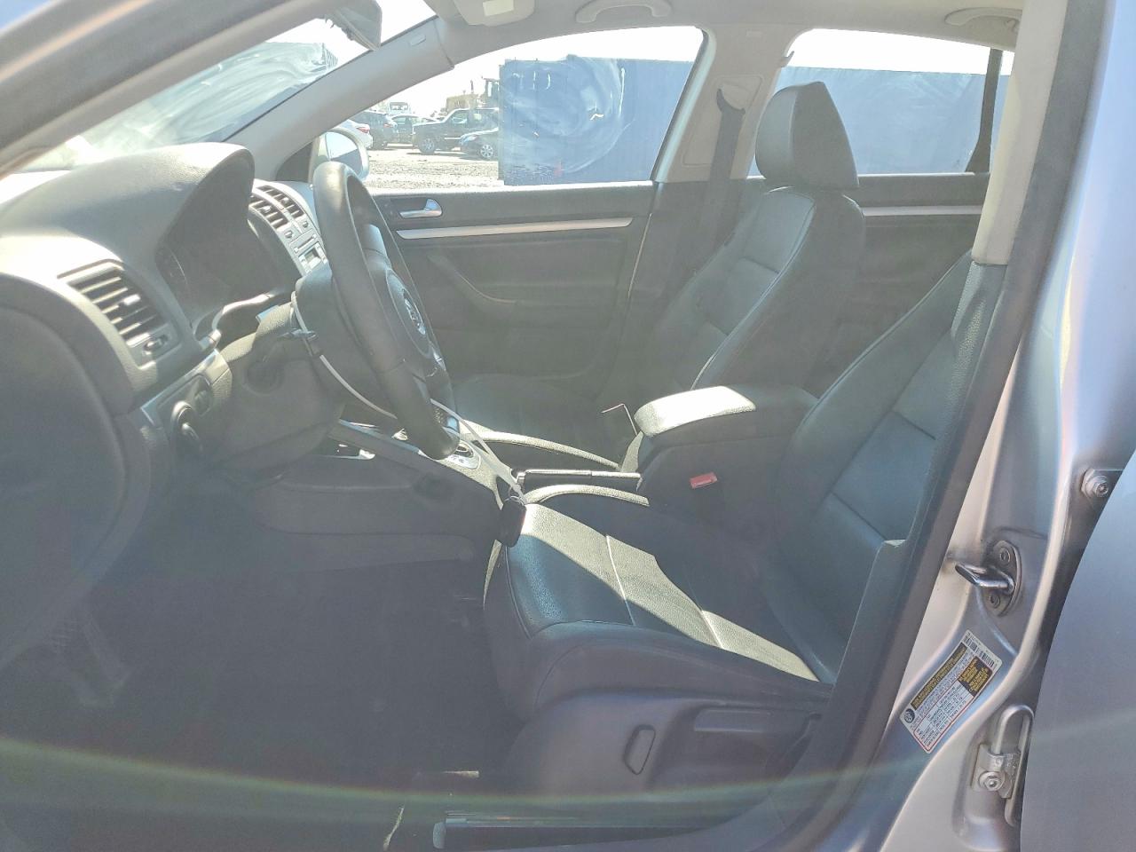 2010 Volkswagen Jetta Se Silver vin: 3VWRX7AJ9AM164488