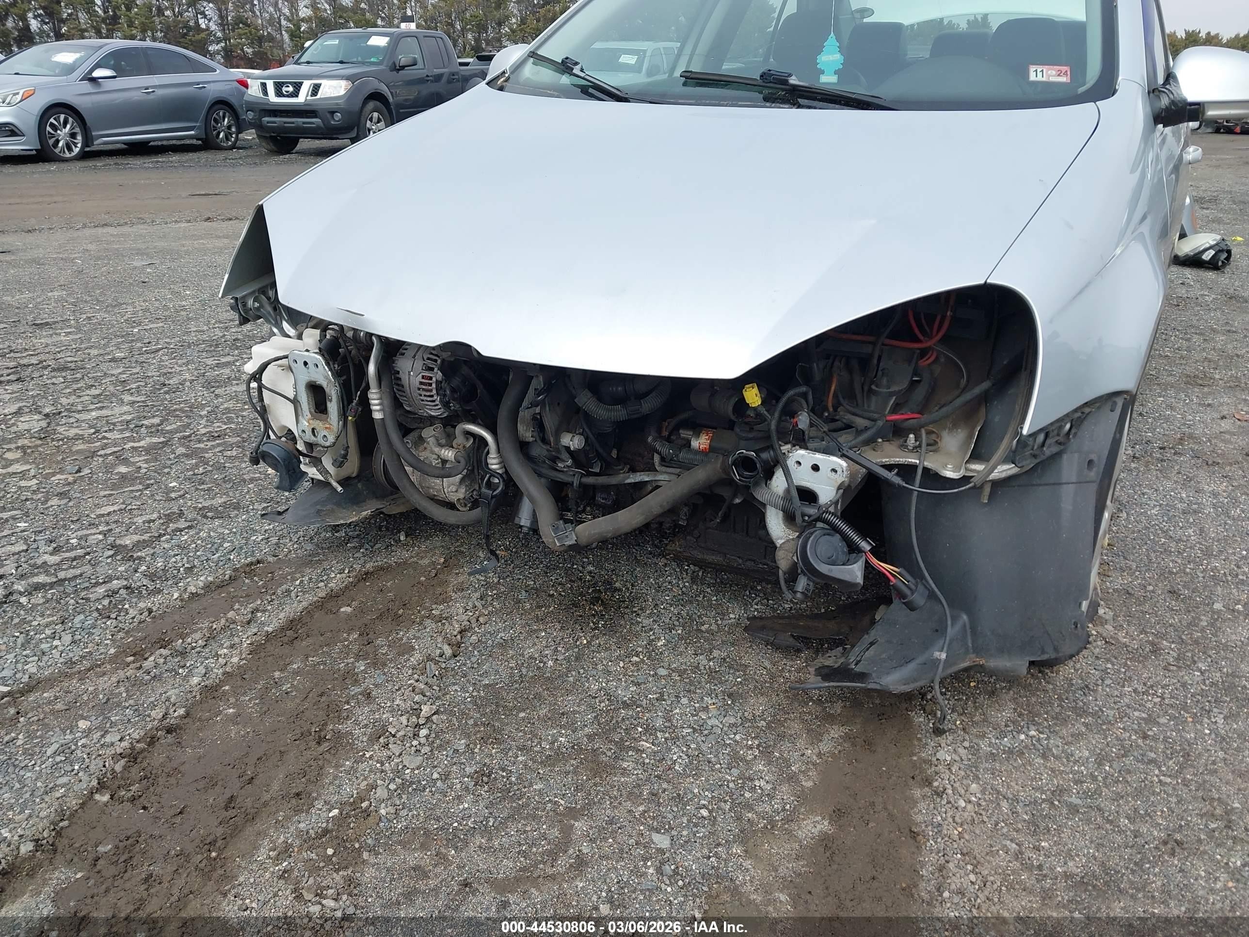 2008 Volkswagen Jetta Se Серебряный vin: 3VWRZ71K08M090312