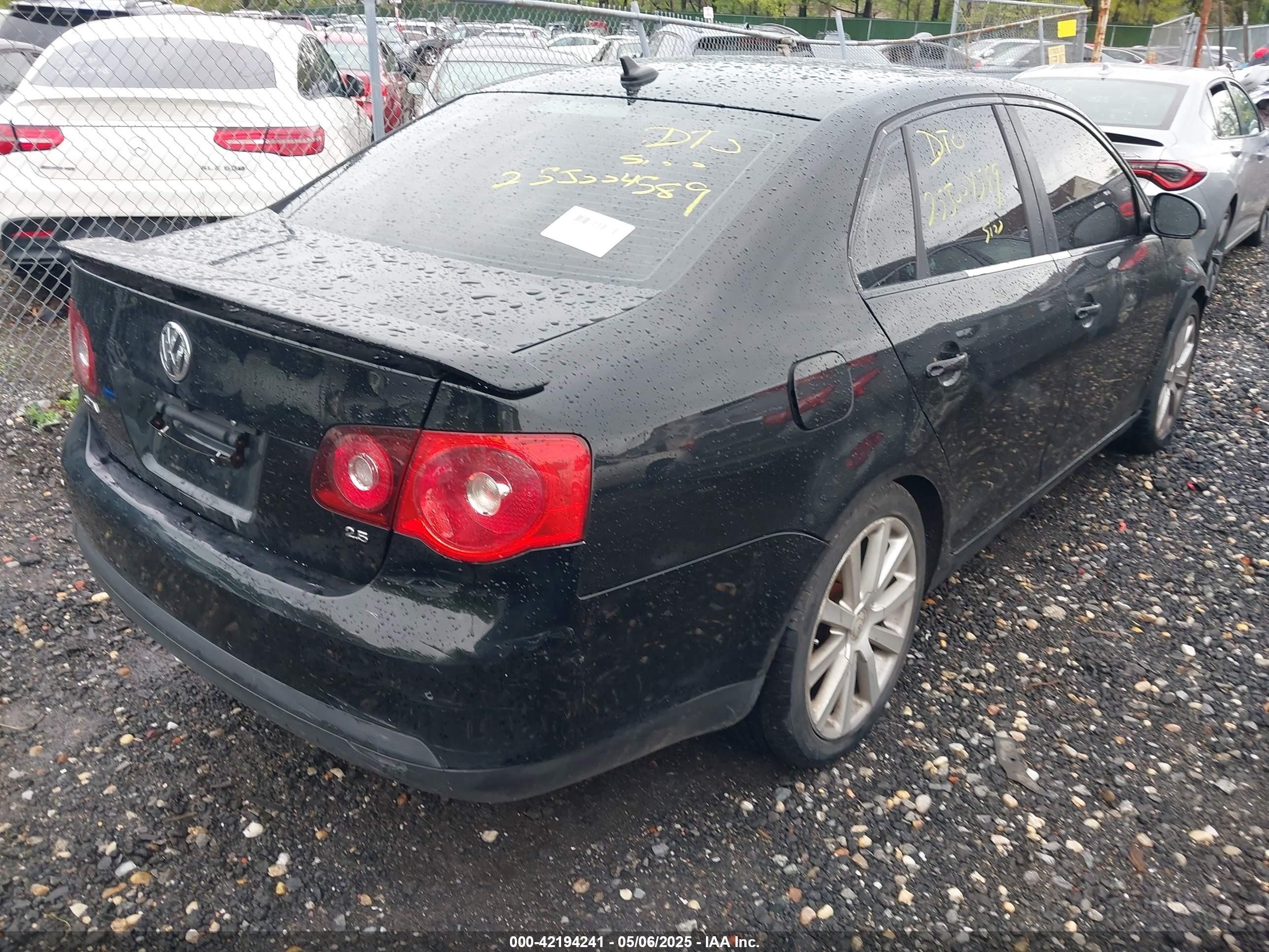 2008 Volkswagen Jetta Se/sel Черный vin: 3VWRZ71K08M190202