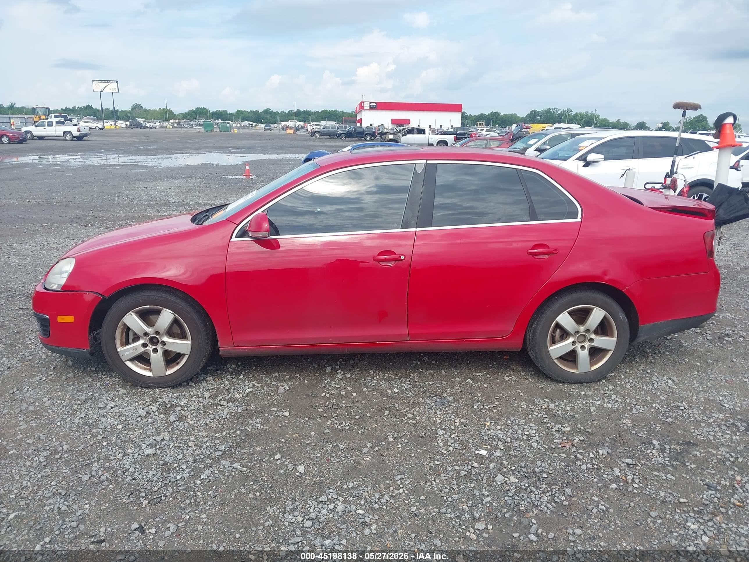 2009 Volkswagen Jetta Se/sel Red vin: 3VWRZ71K09M004482